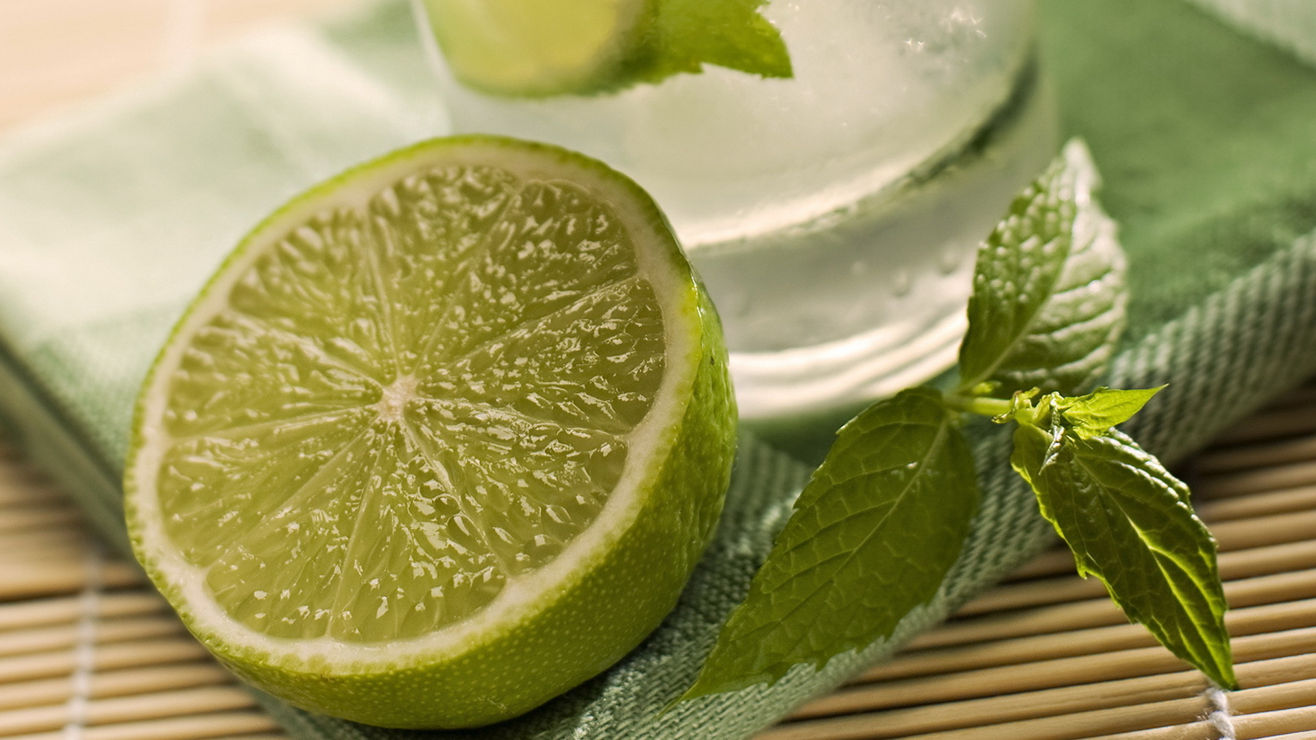 Лайм с мятой