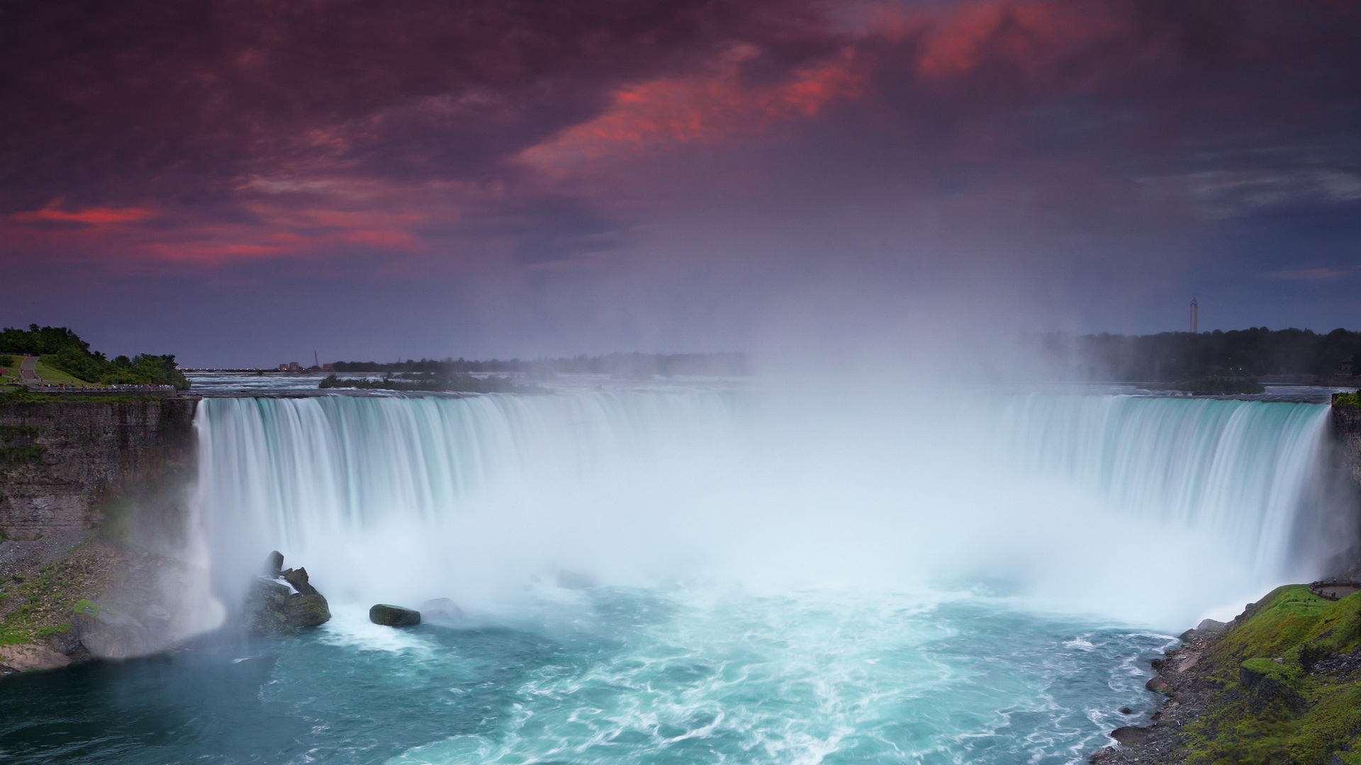 Порог на реке