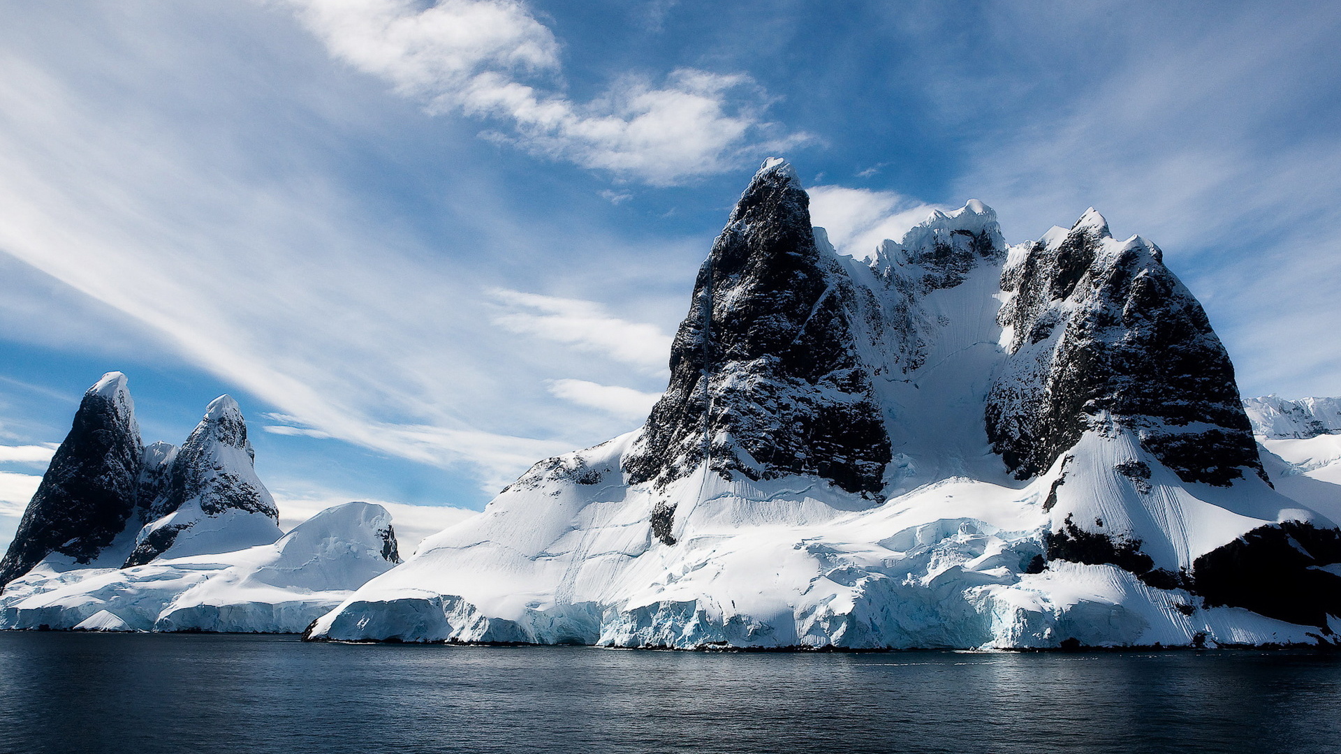 Скала над морем