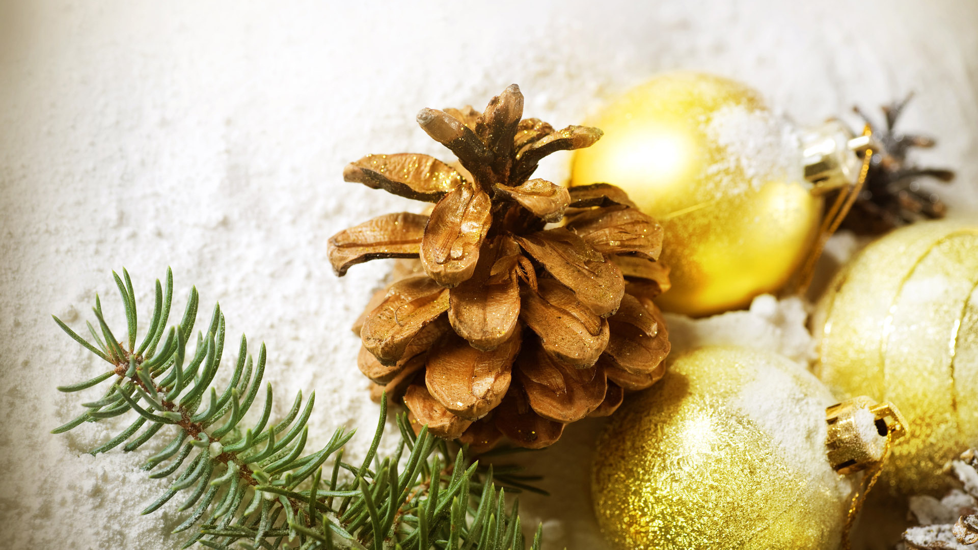 Шишка на новый год