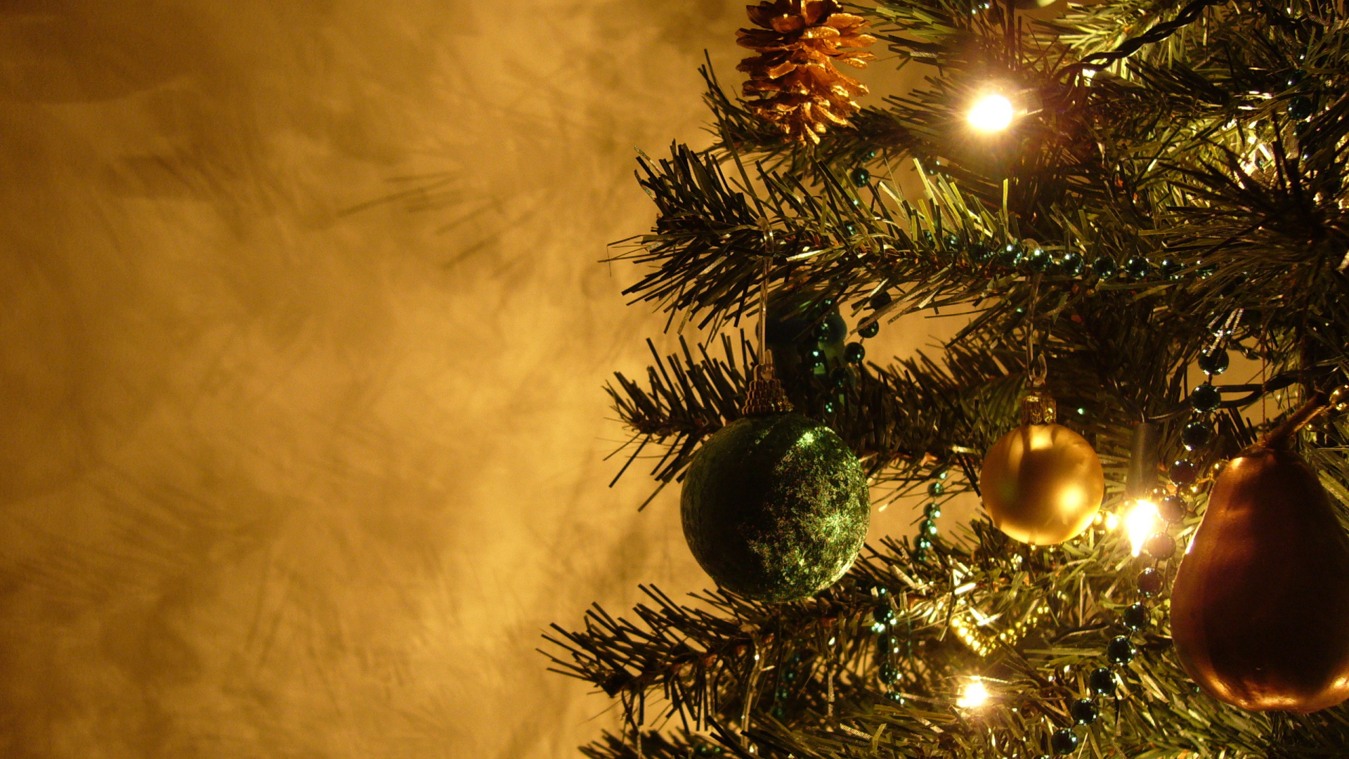 Домашняя новогодняя елка