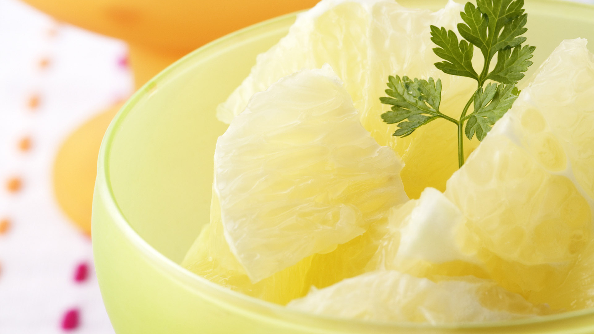 Ананас с петрушкой