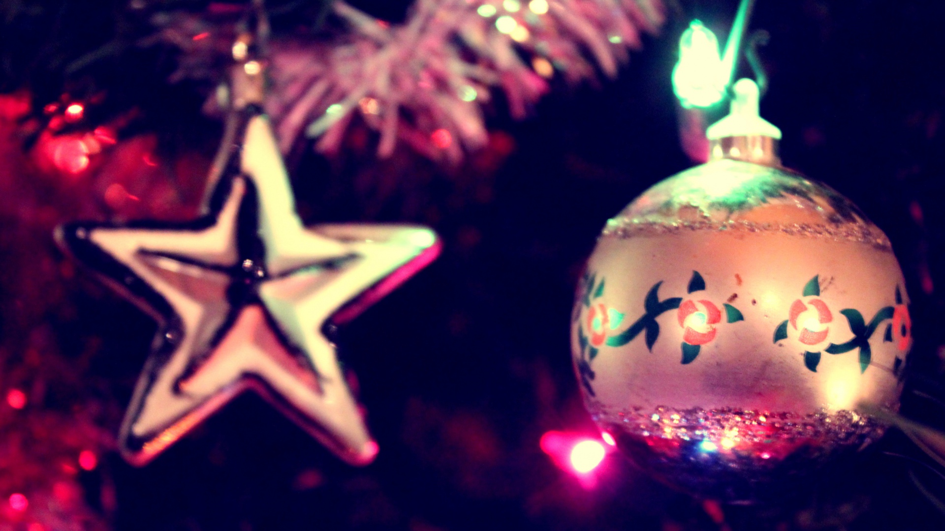 Звезда и шар для елки