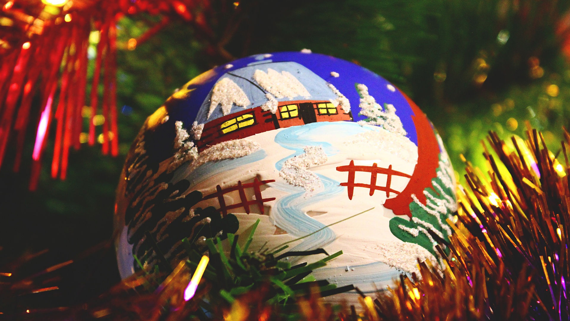 Разрисованный шар