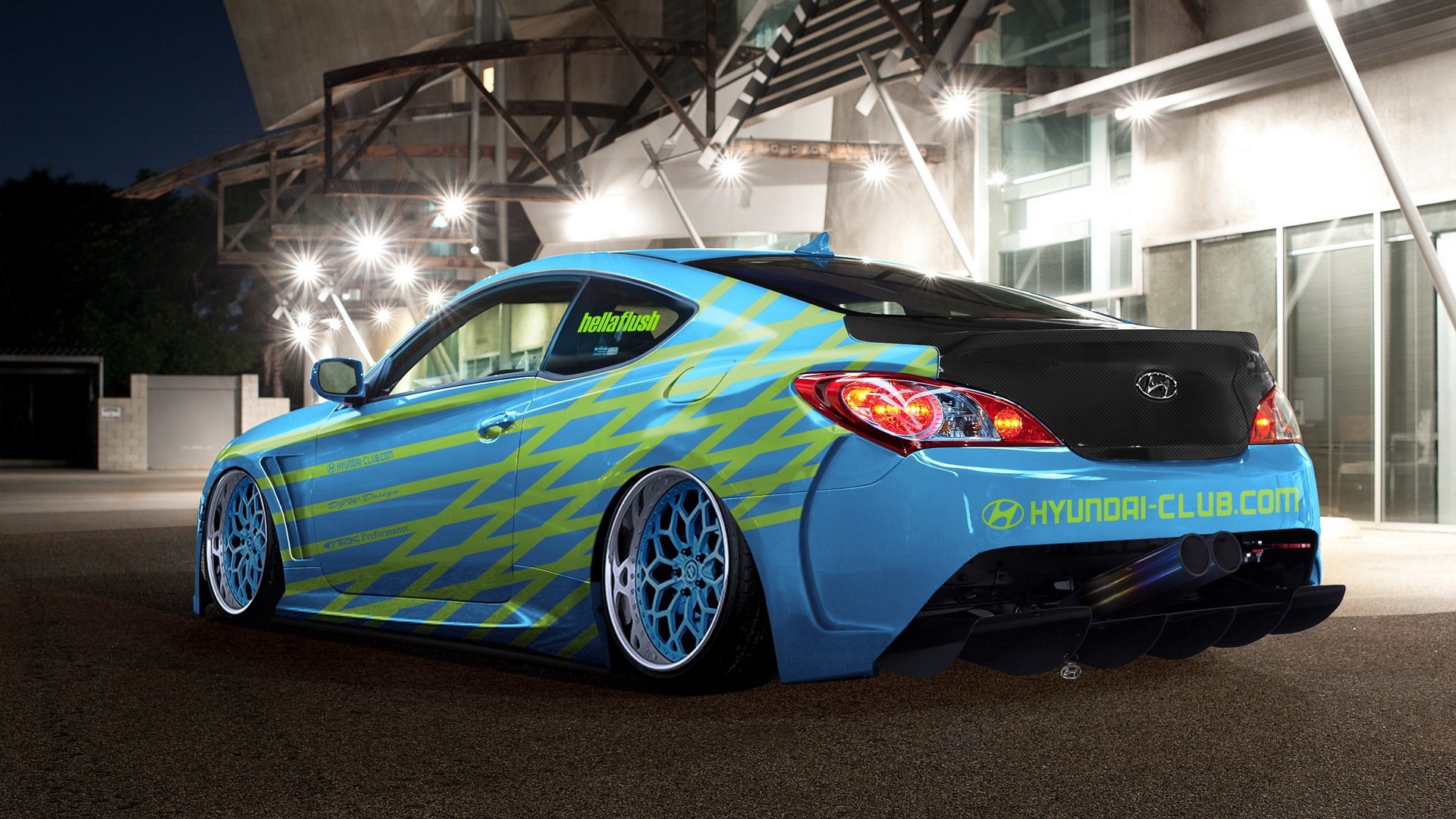 Автомобиль Hyundai с тюнингом