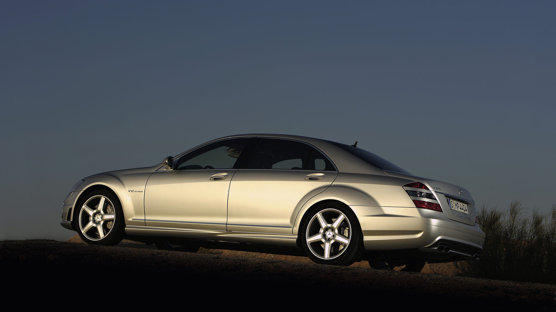 Mercedes-Benz S65 AMG на горе