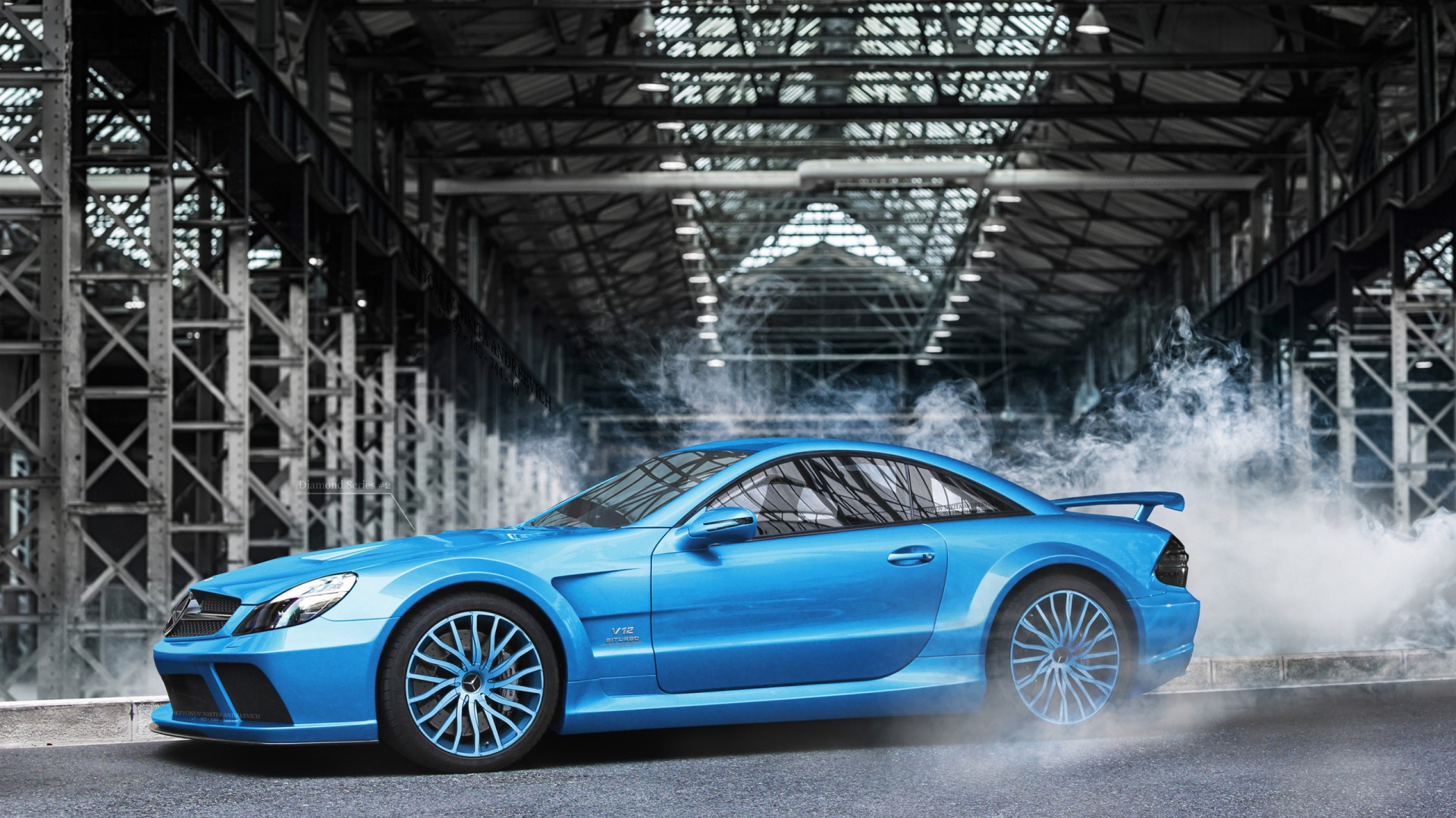 Мерседес на крутом повороте