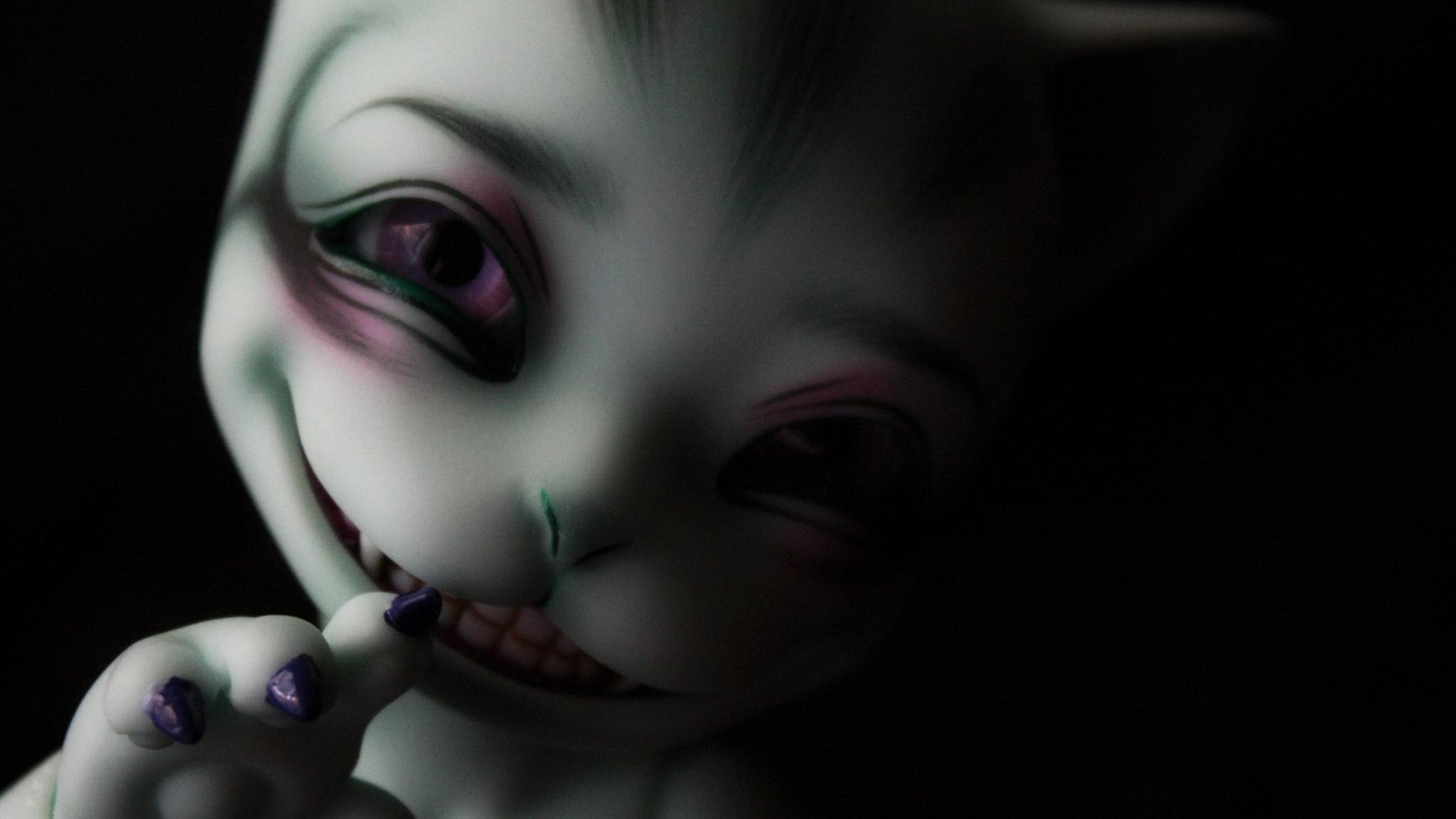 Улыбающийся кот