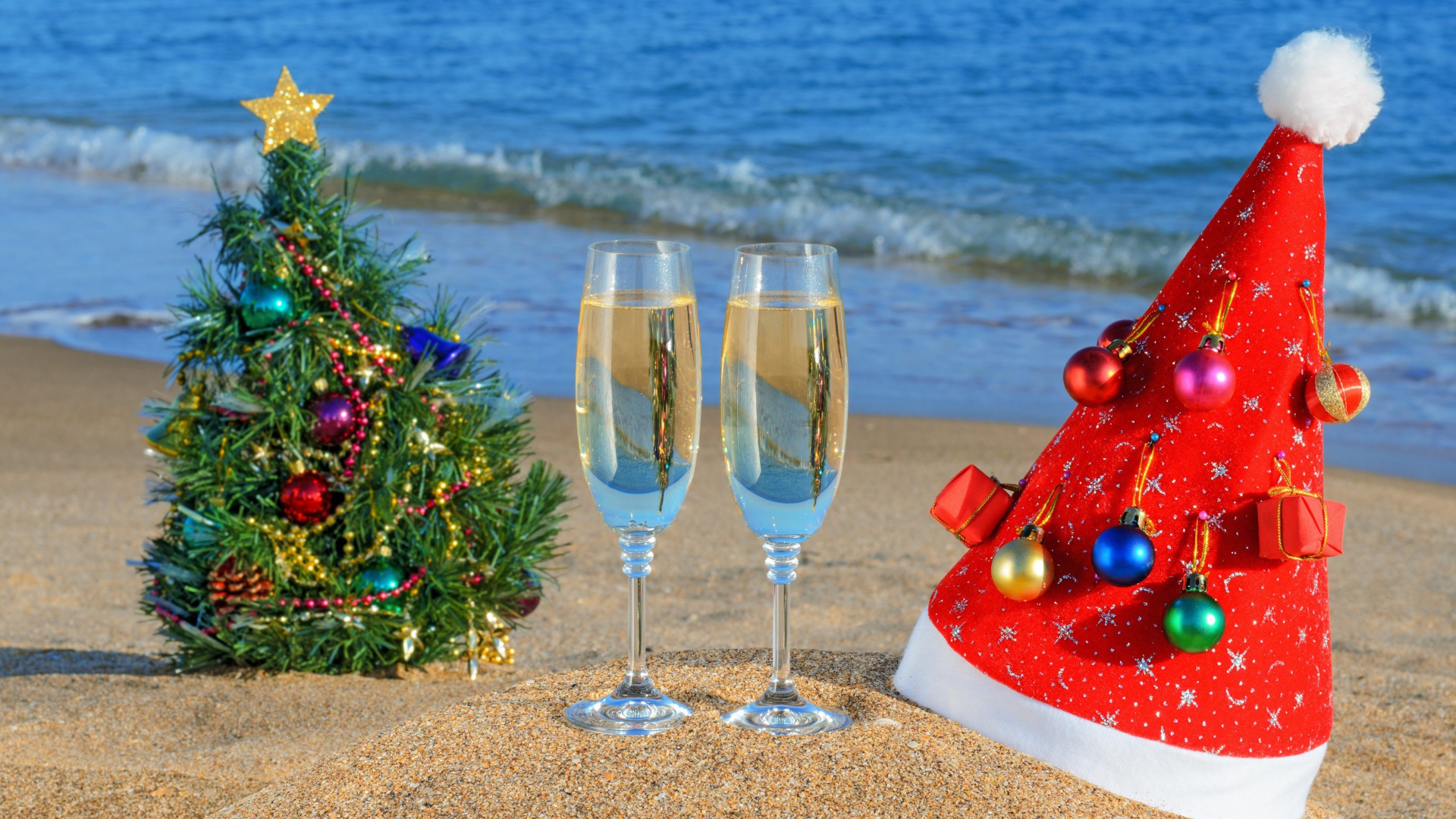 Шампанское на рождество в тёплой стране