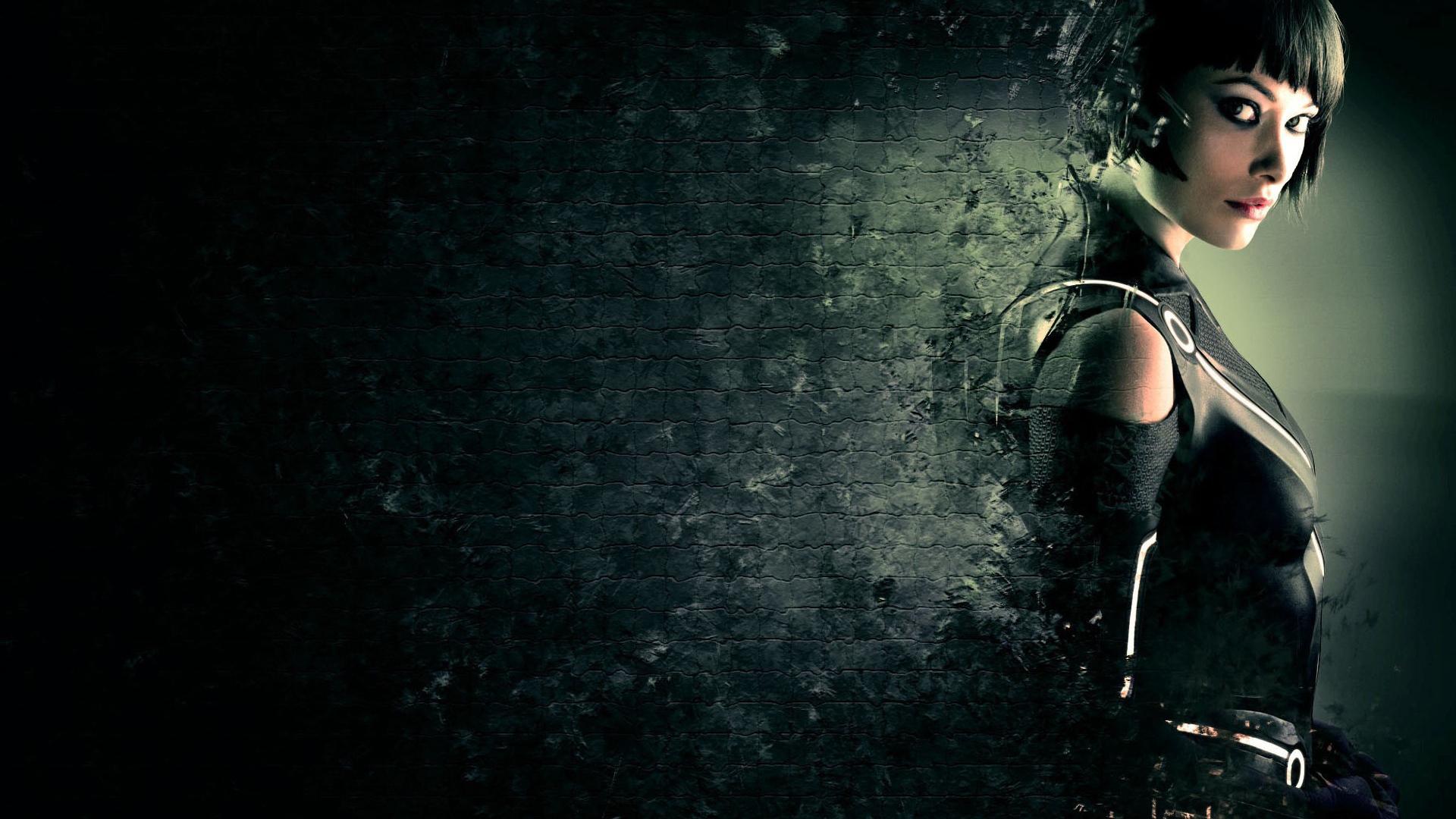 Фантастическая девушка в черном