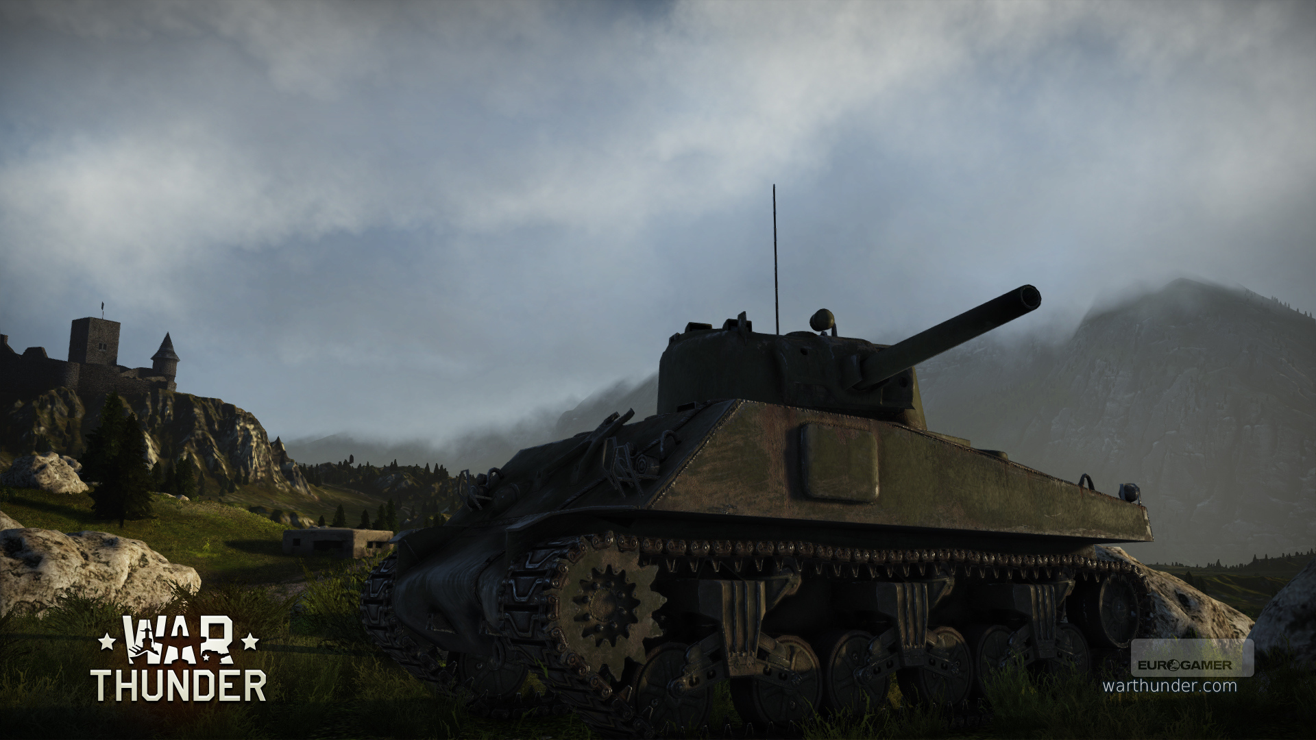 War Thunder танк на поле