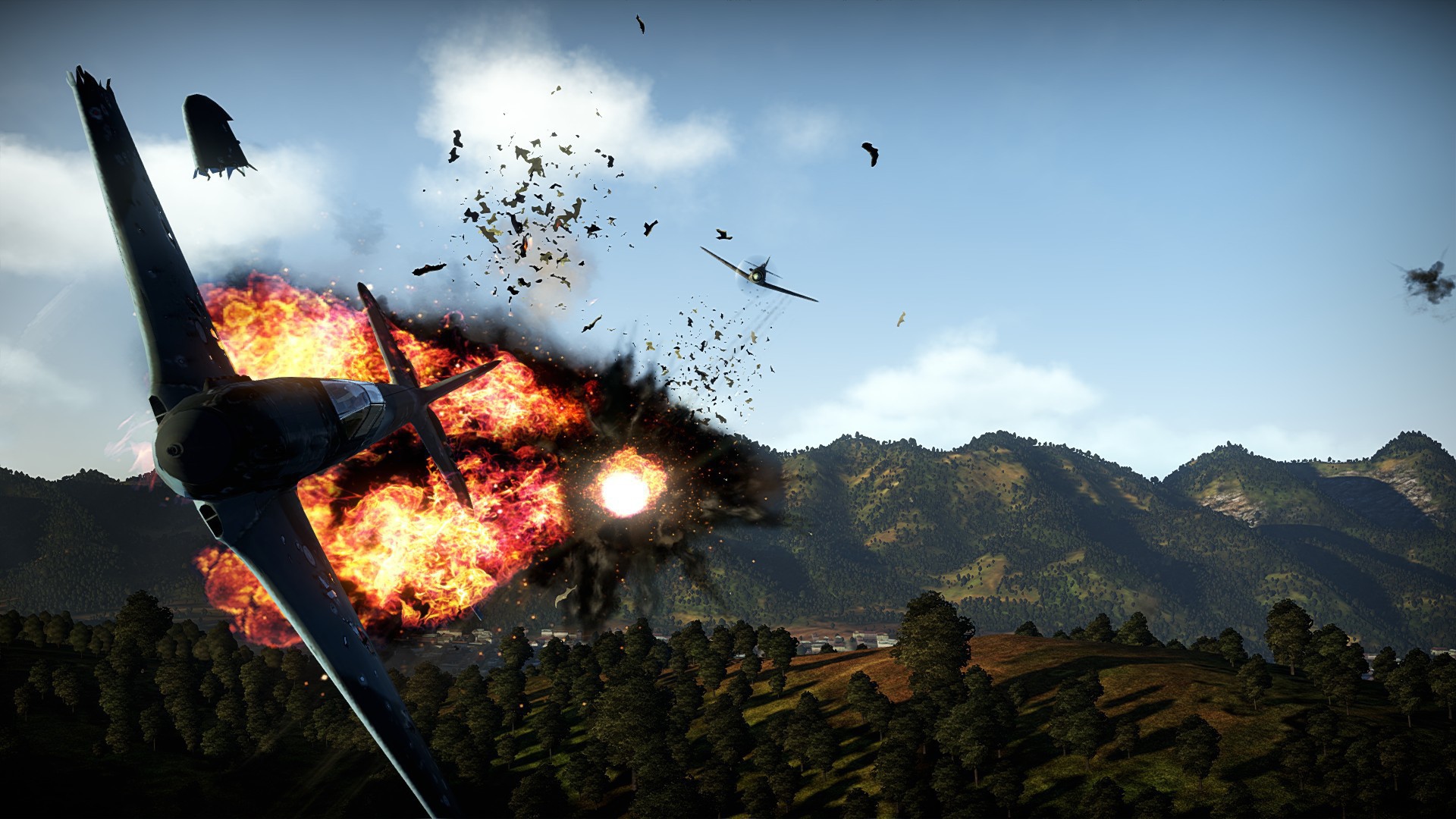 War Thunder самолет сильно пострадал