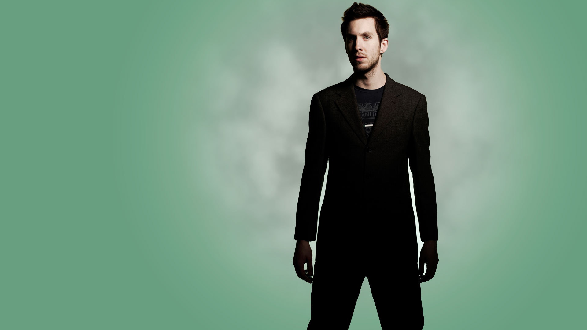 Calvin Harris на берюзовом фоне