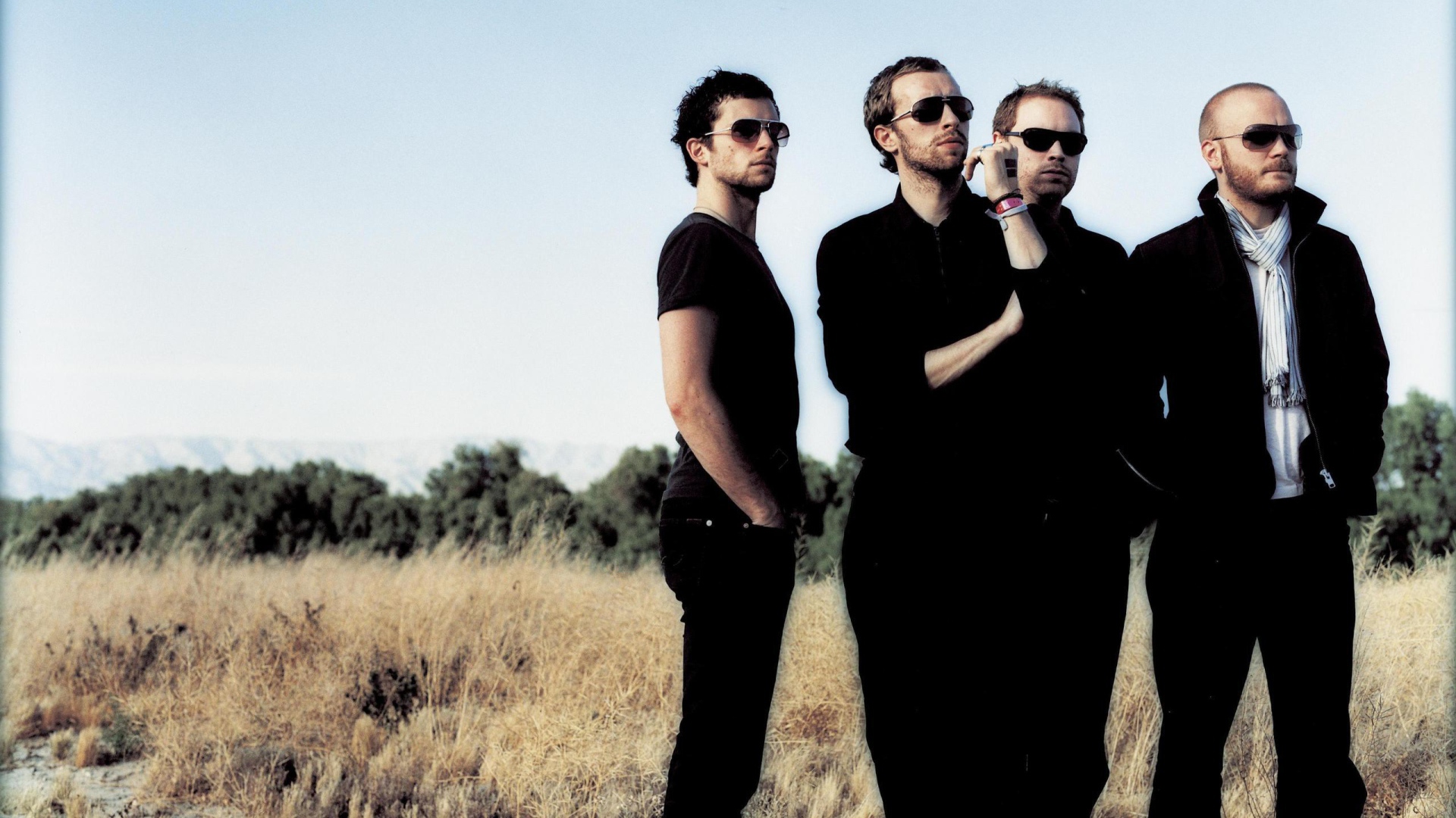 Coldplay носить черное