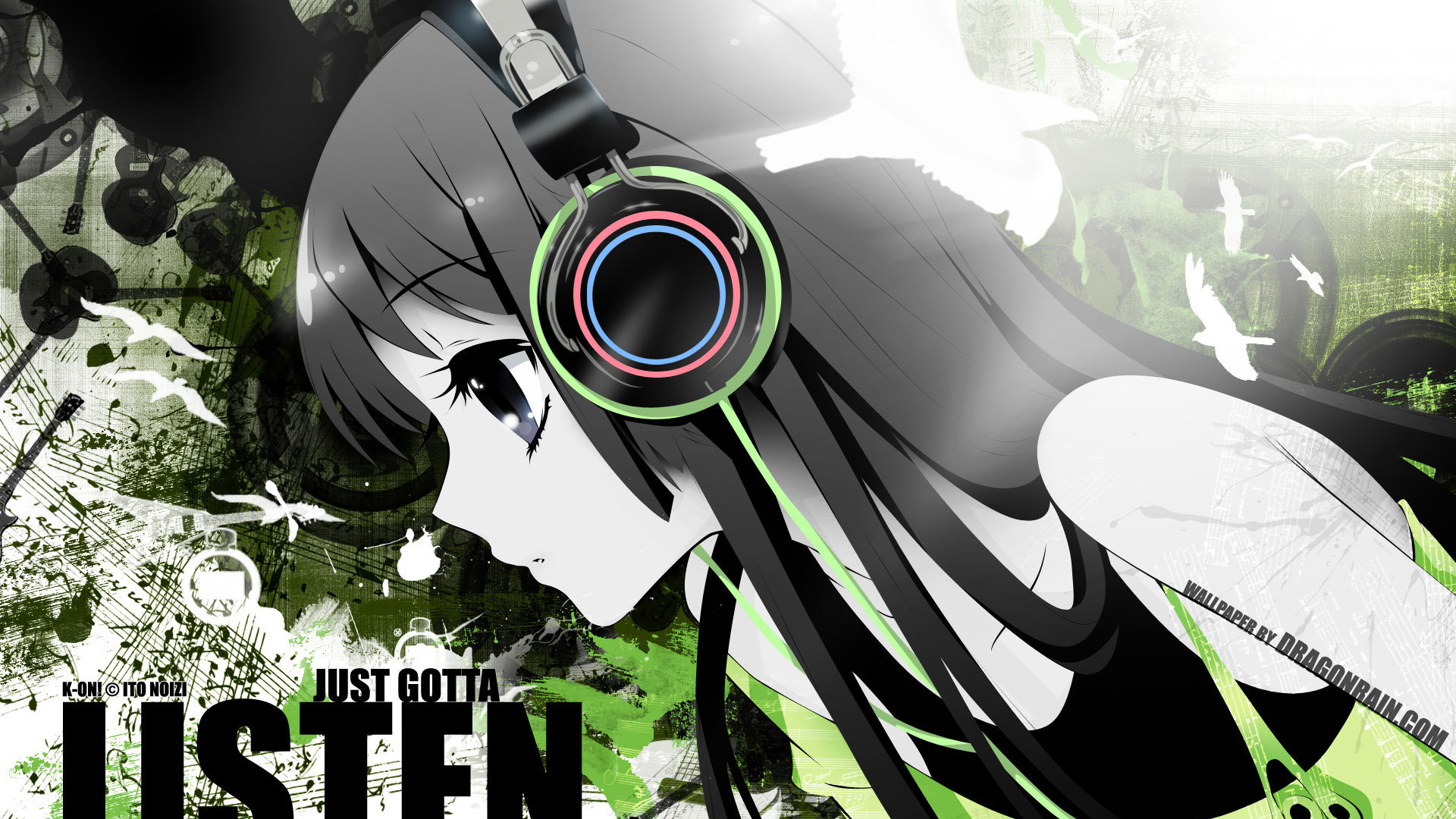 Девочка с наушниками слушает музыку