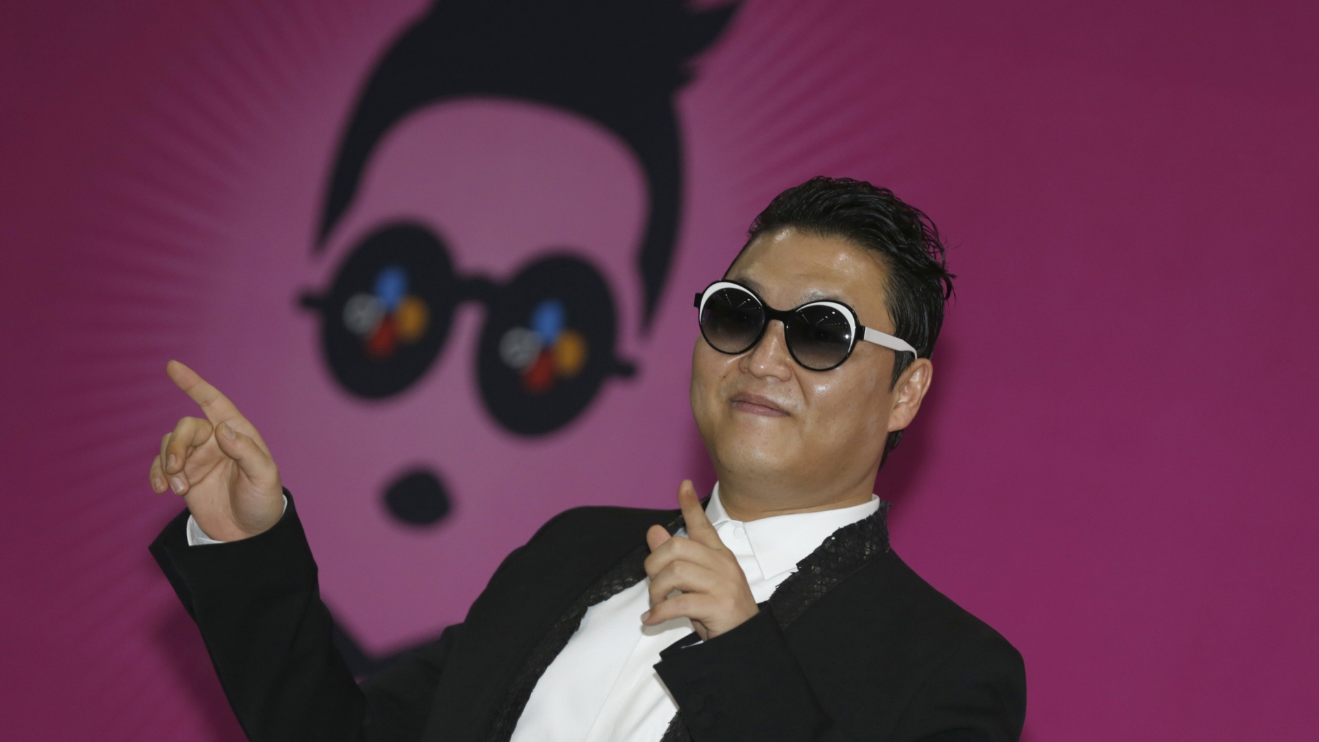 PSY на вручении премии