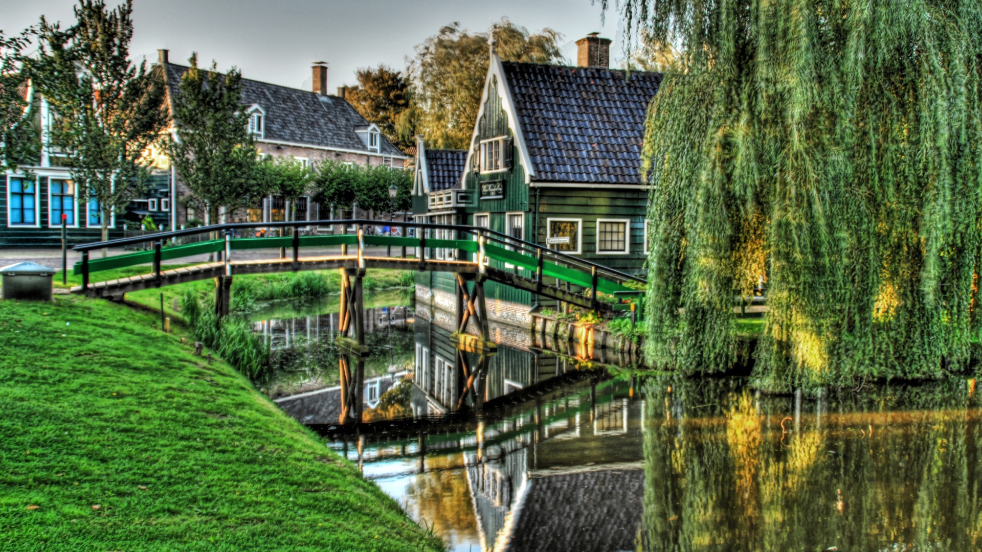 Мост в Голландии