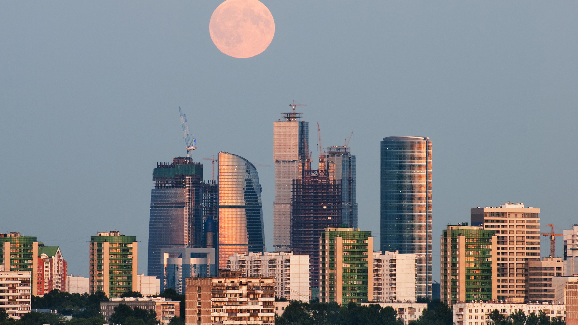 Лунный день в Москве