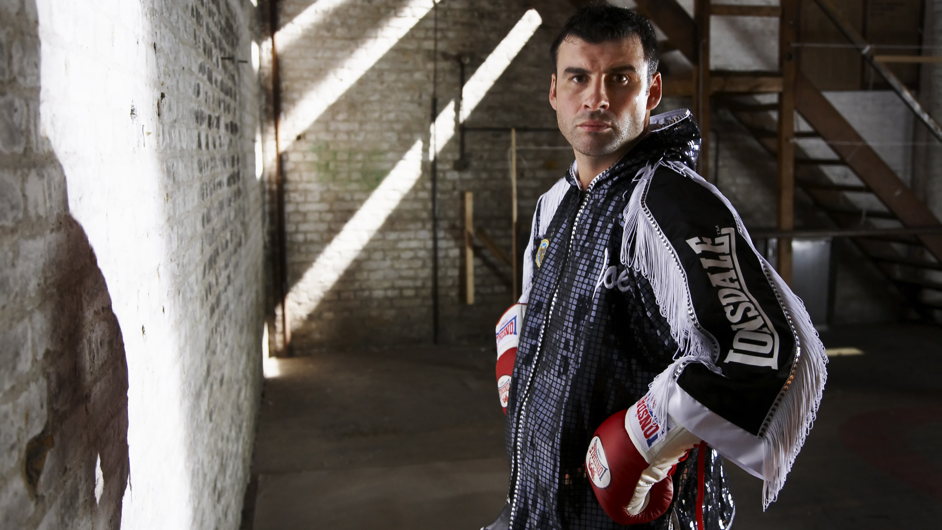 Известный боксер Джо Кальзаге