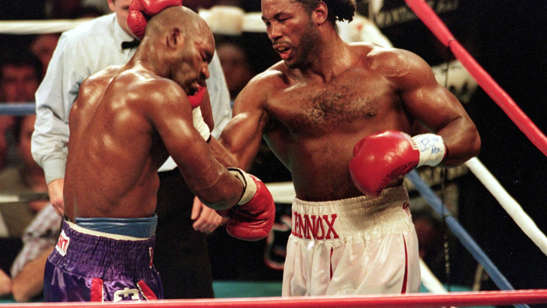 Известный боксер Леннокс Льюис