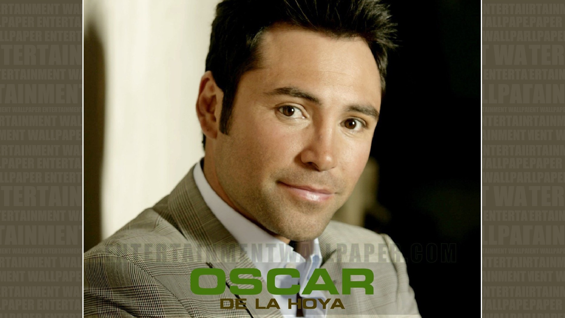 Легендарный боксер Оскар Дела Хойя крупным планом