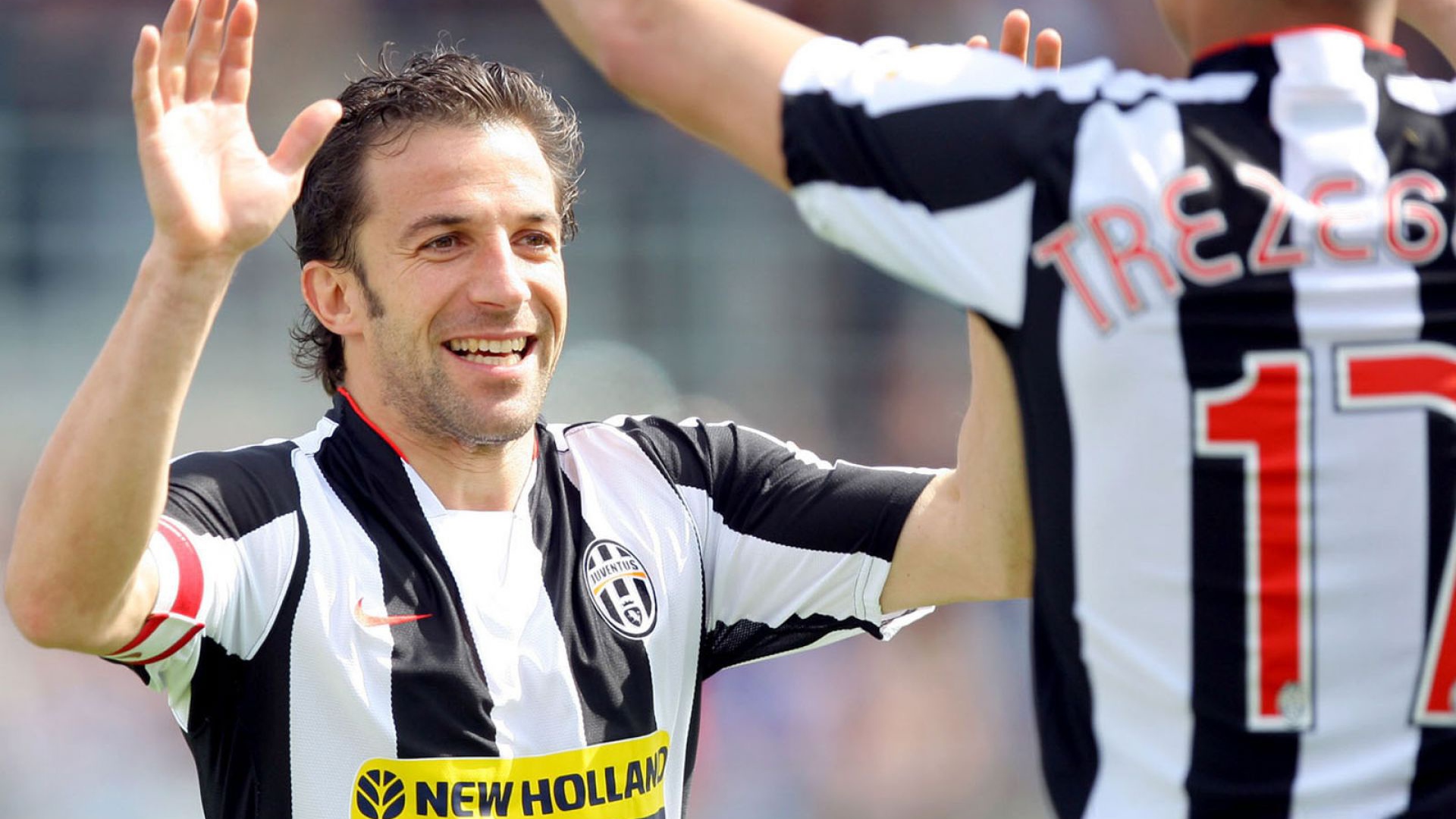 Нападавший игрок Сиднея Алессандро Дель Пьеро