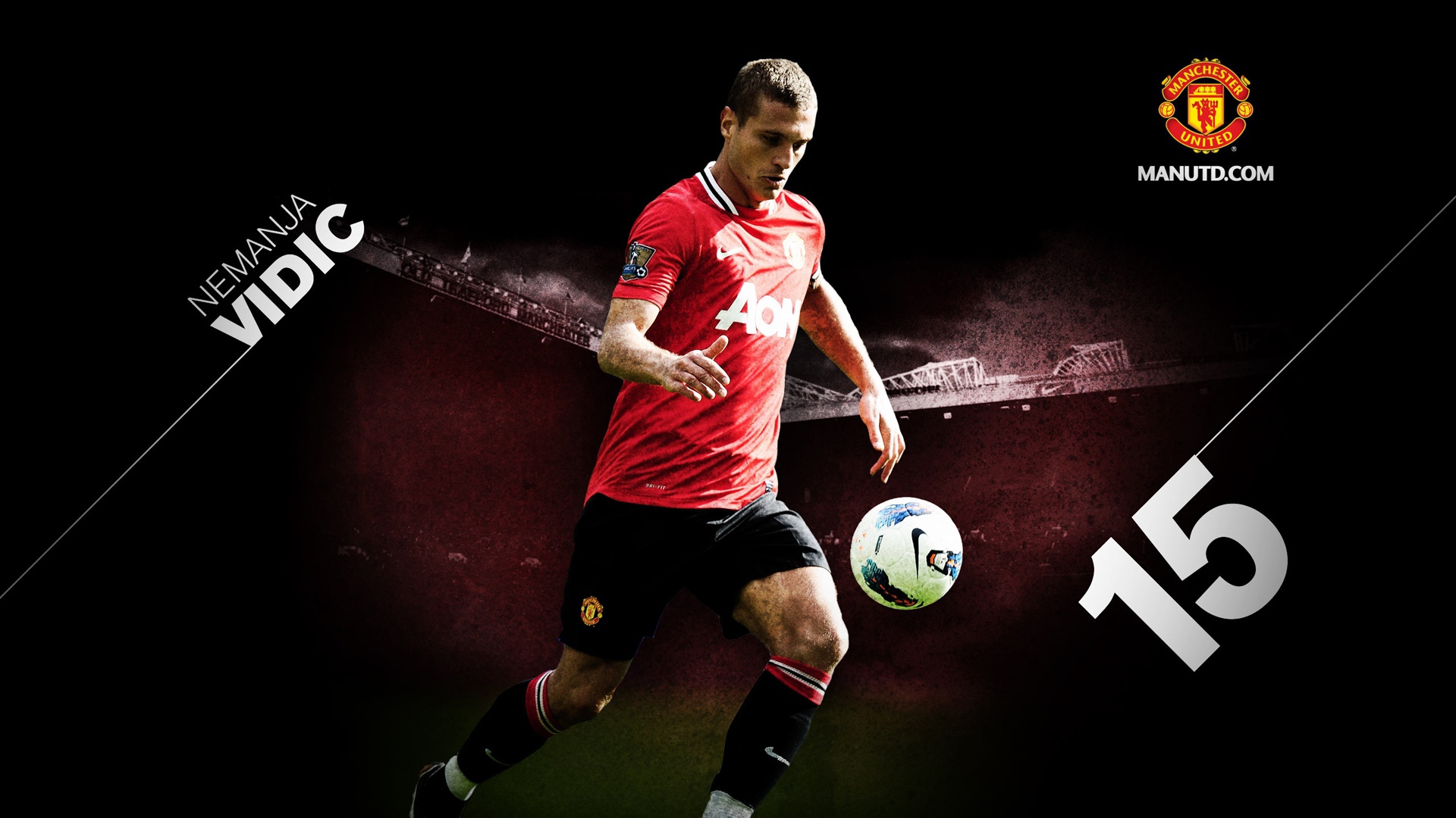  Игрок Манчестер Юнайтед Неманья Видич на поле