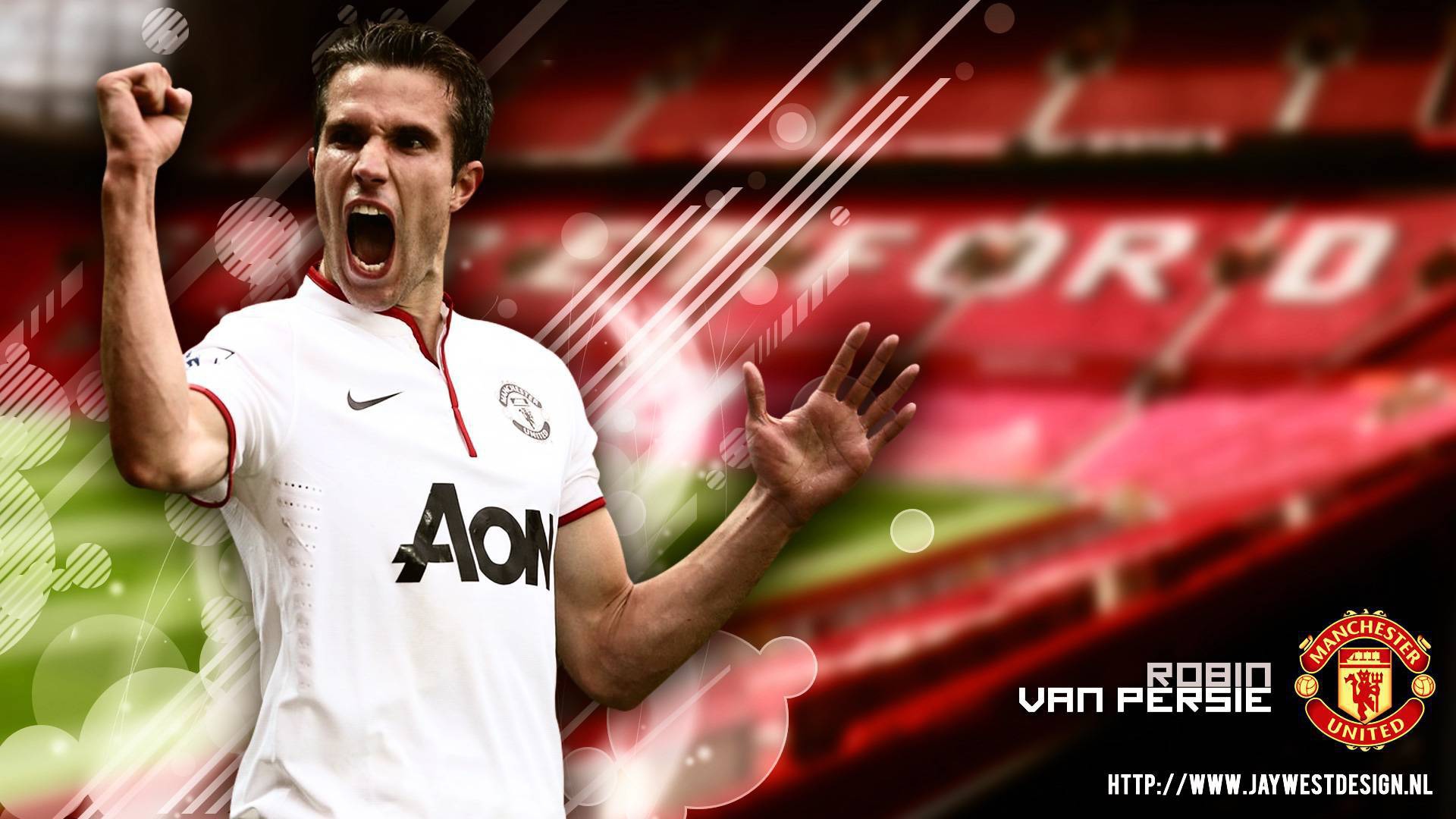 The player of Manchester United Robin van Persie scores