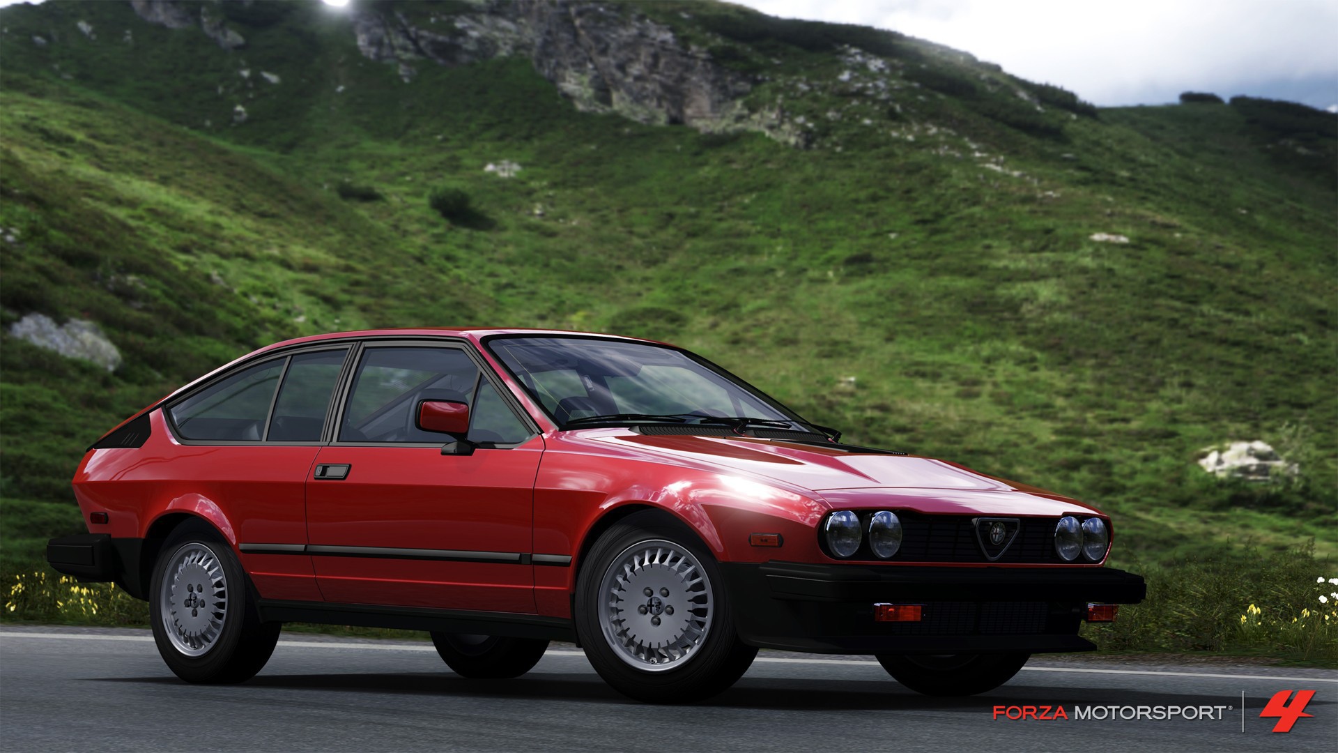 Красивый автомобиль Alfa Romeo alfetta