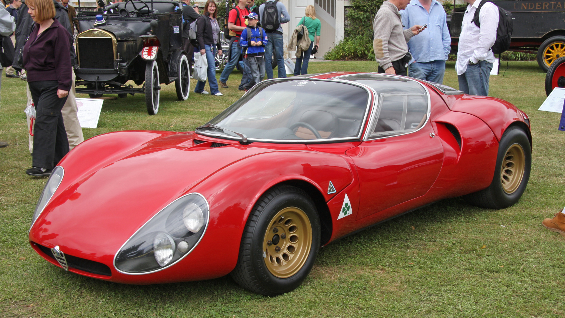 Дизайн автомобиля Alfa Romeo 33