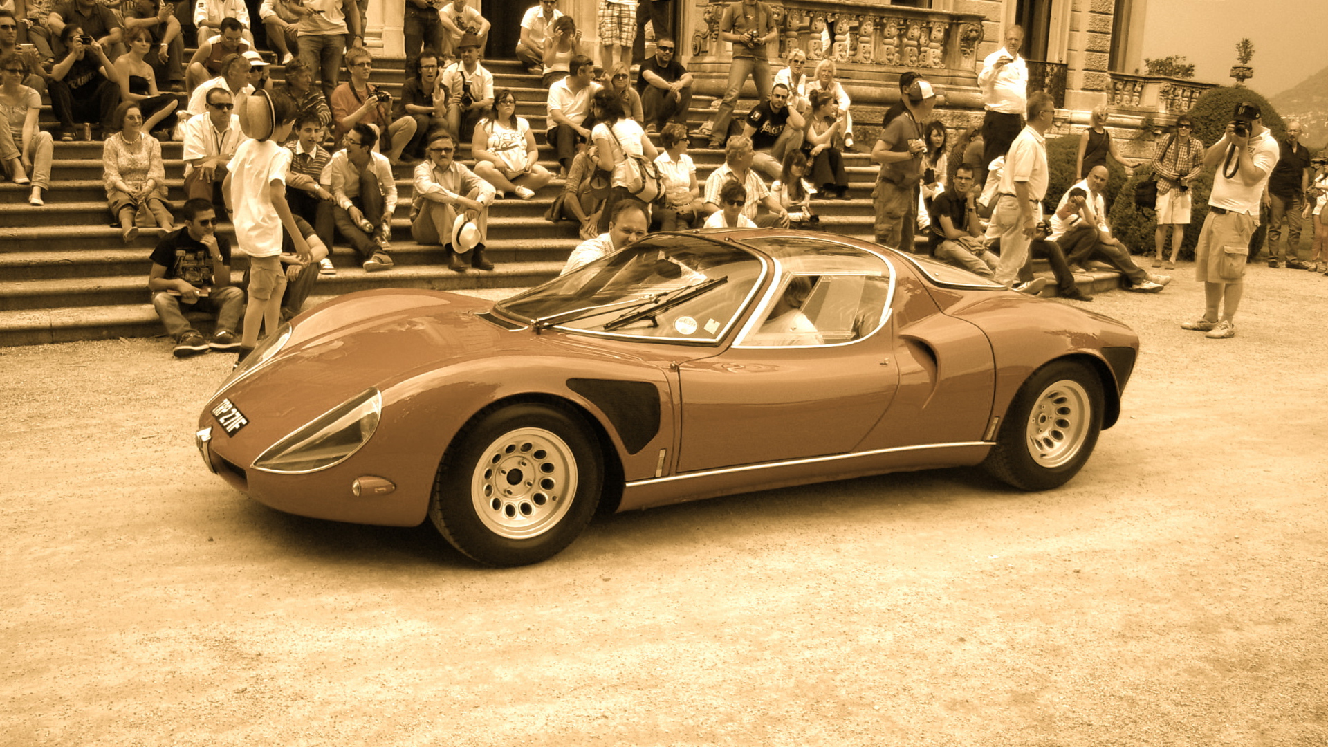 Надежный автомобиль Alfa Romeo 33