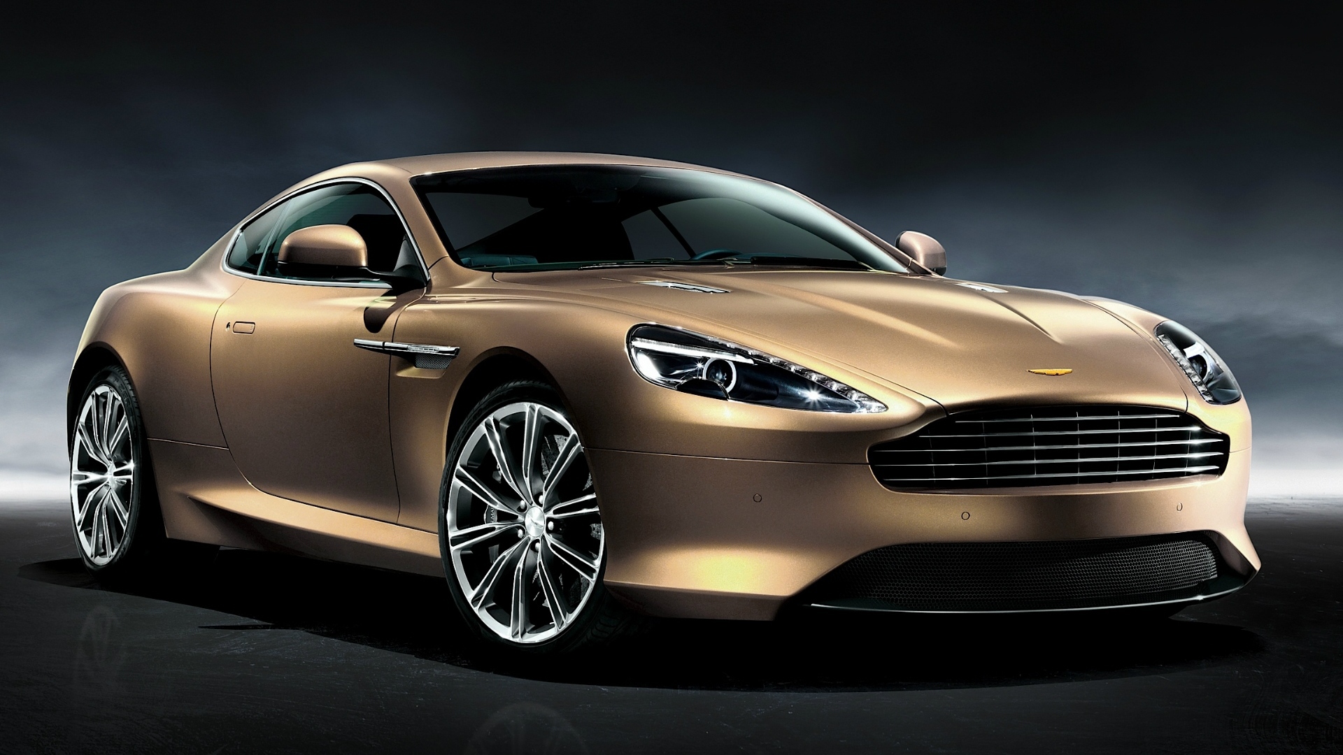 Красивый автомобиль Aston Martin virage