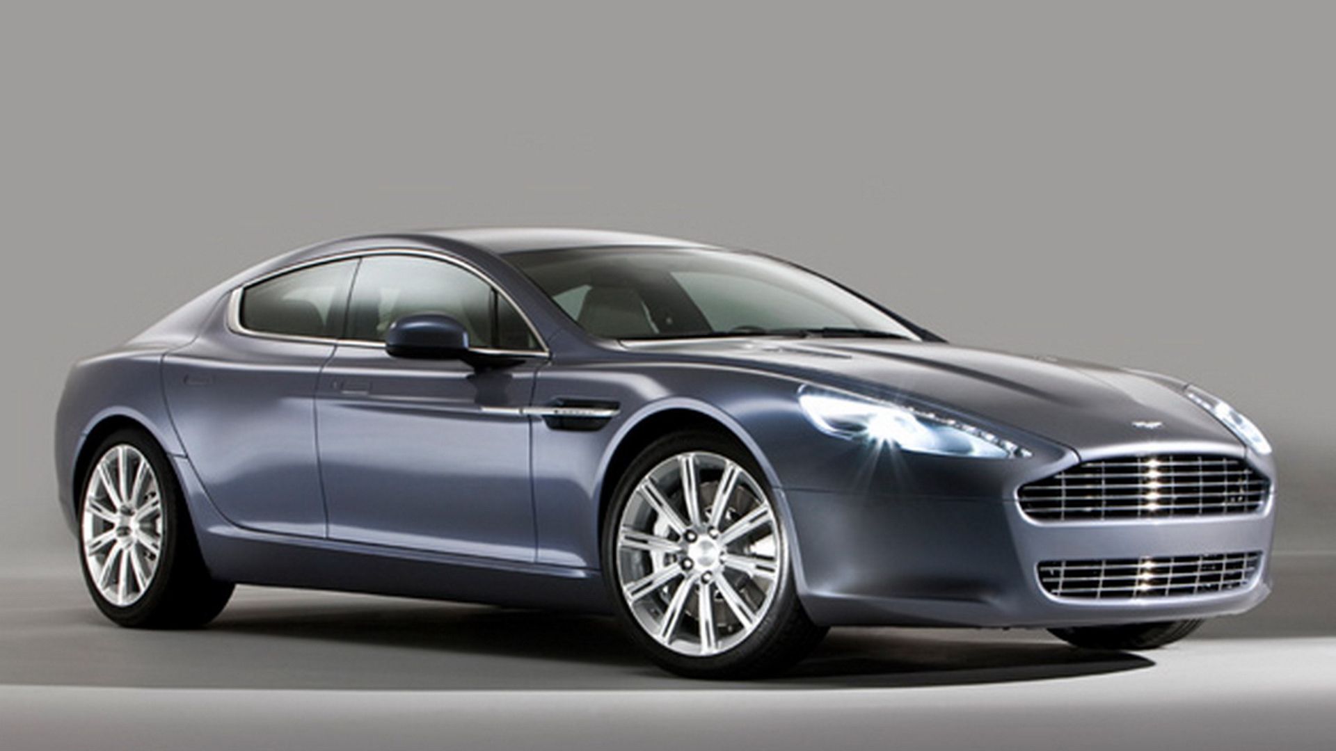 Тест драйв автомобиля Aston Martin rapide