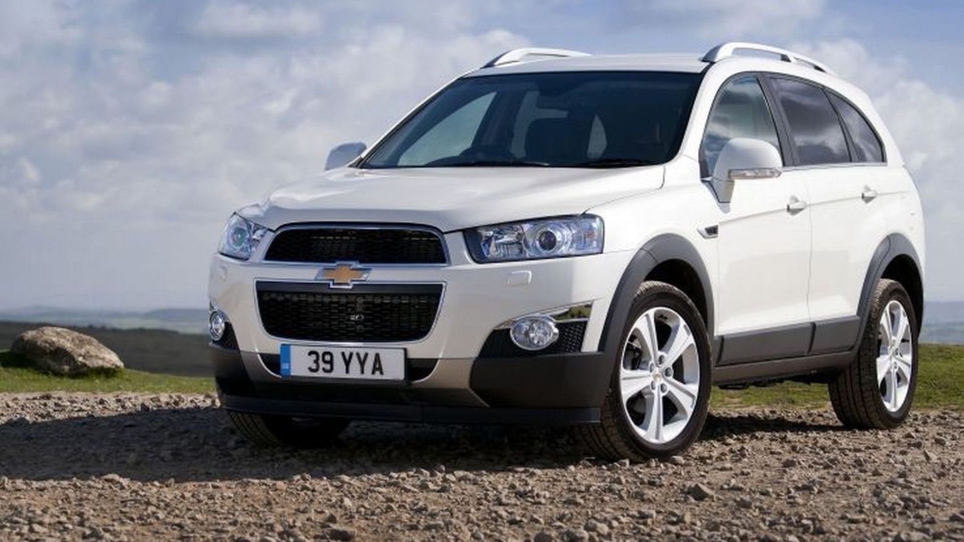 Надежный автомобиль Chevrolet Captiva 2014
