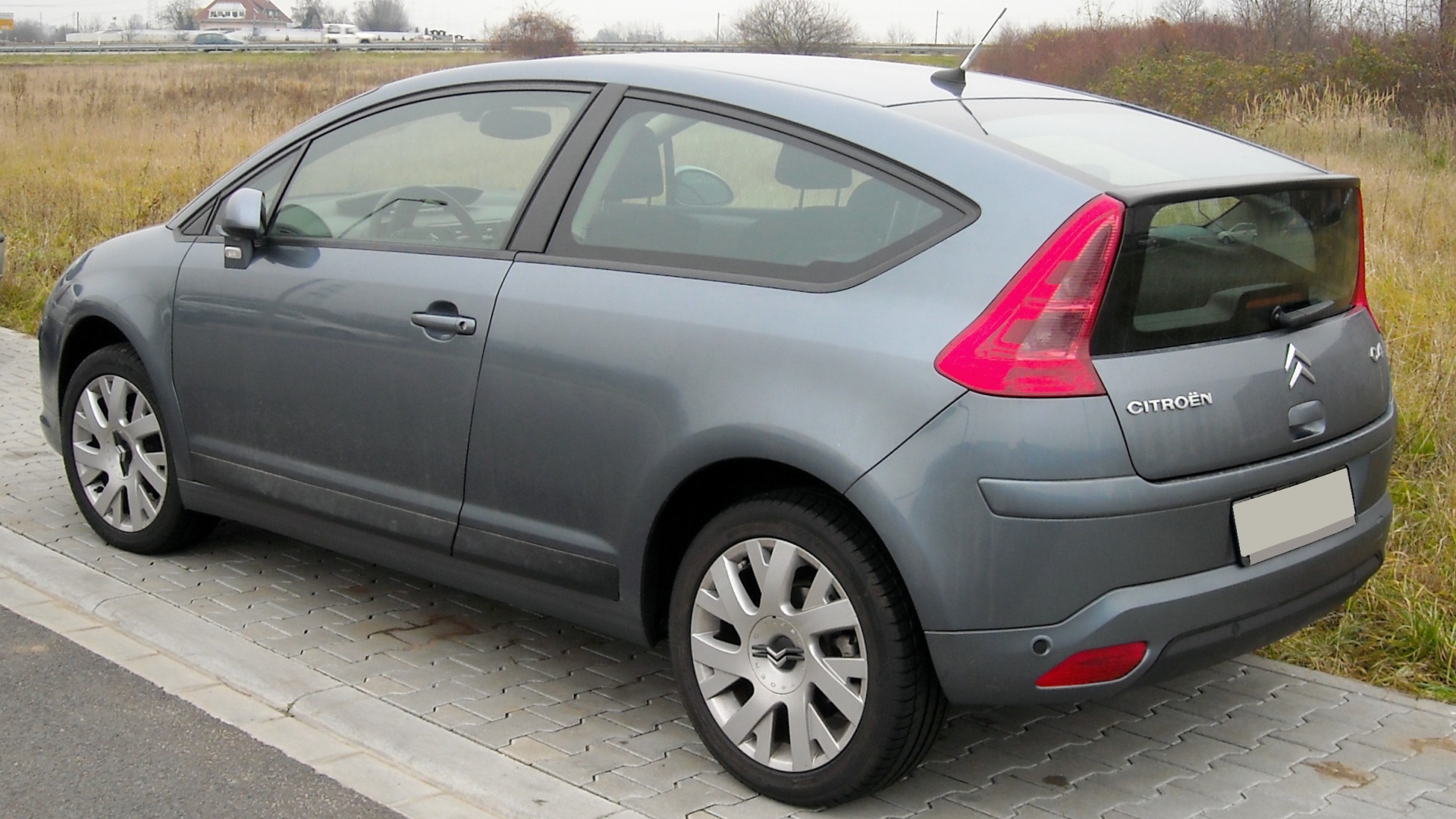 Серый Citroen C4