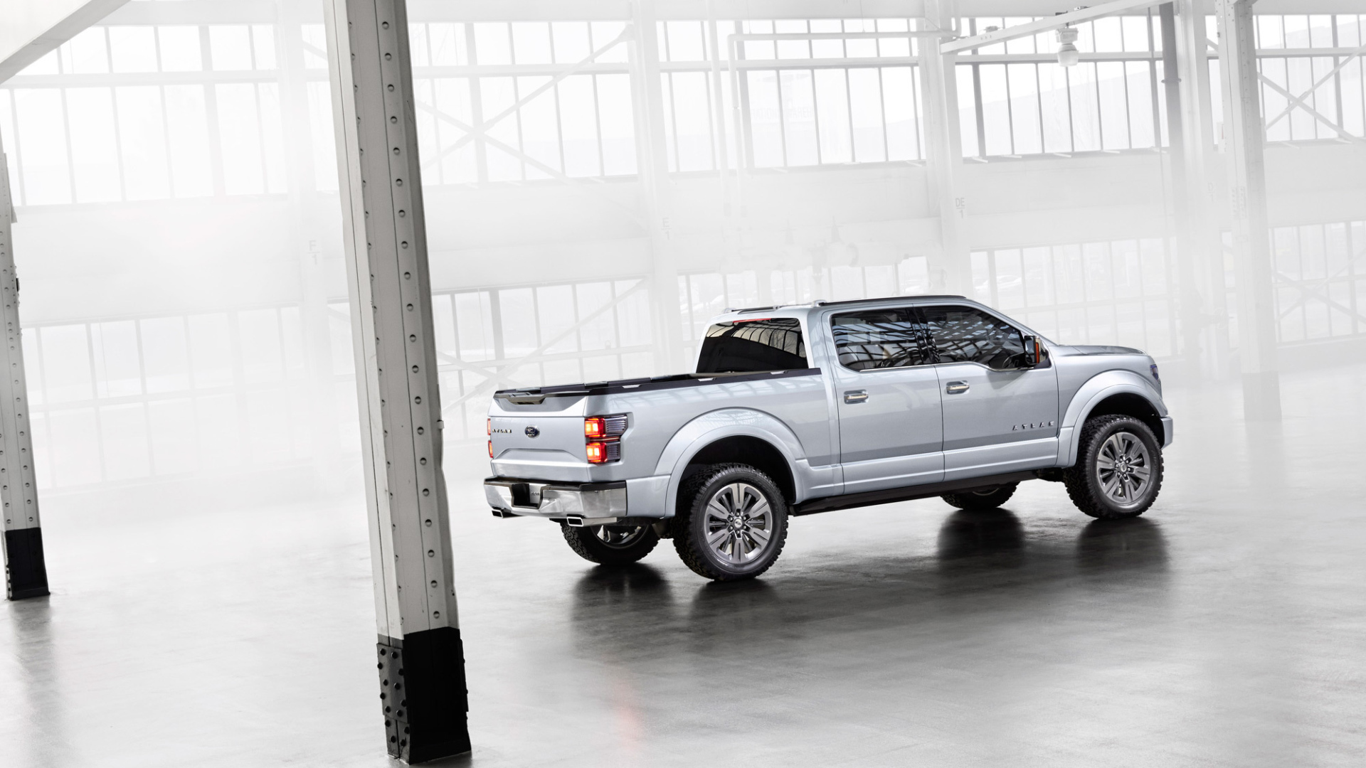 Дизайн автомобиля Ford Atlas 2014