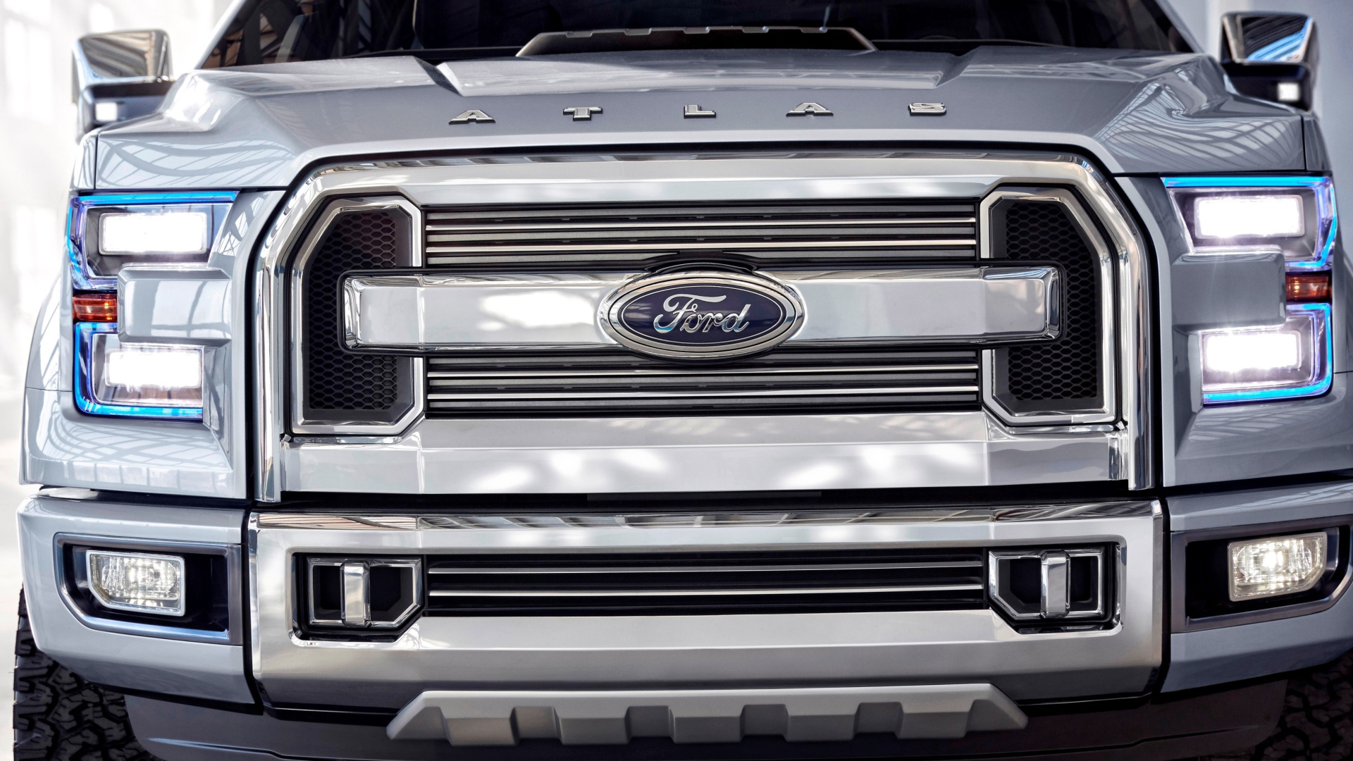 Надежный автомобиль Ford Atlas 2014