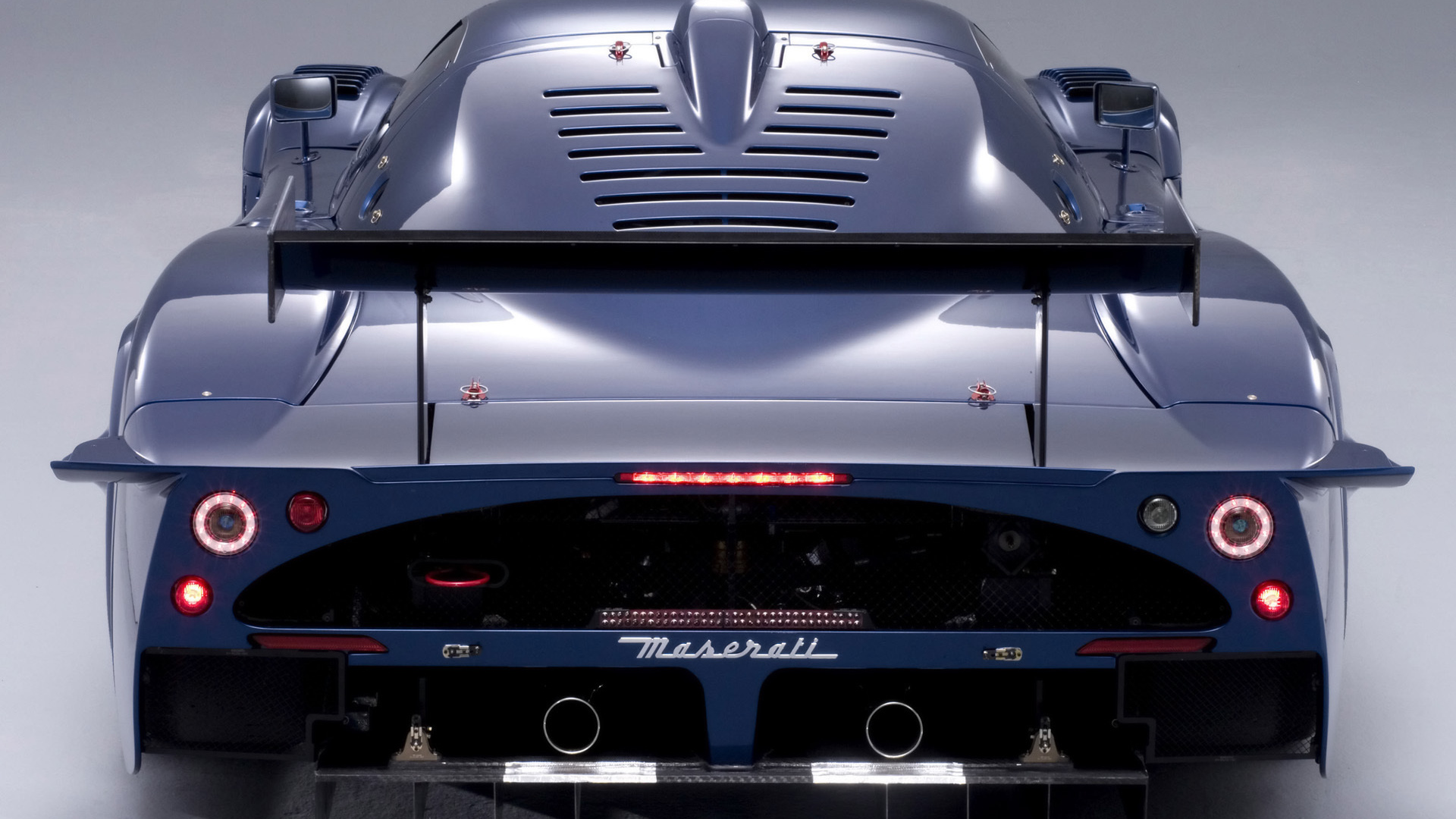 Тест драйв автомобиля Maserati MC12