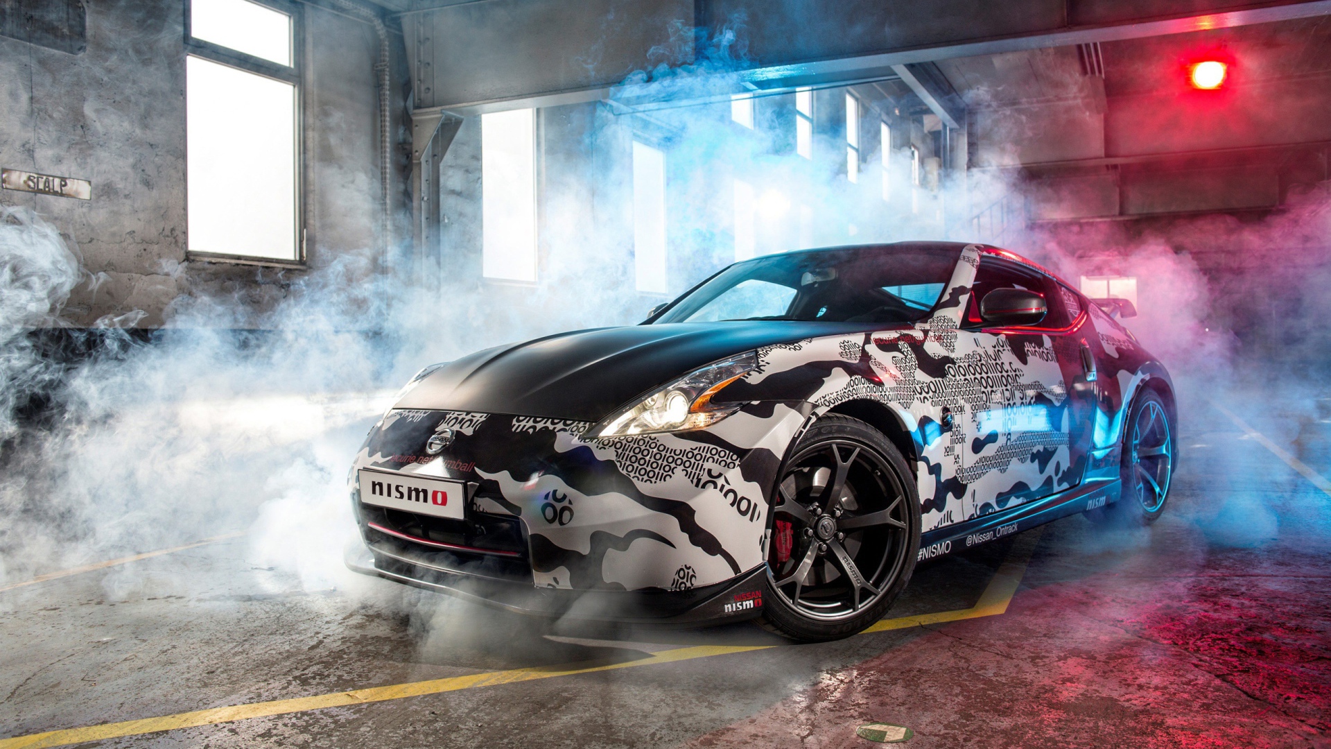 Автомобиль Nissan 370z nismo