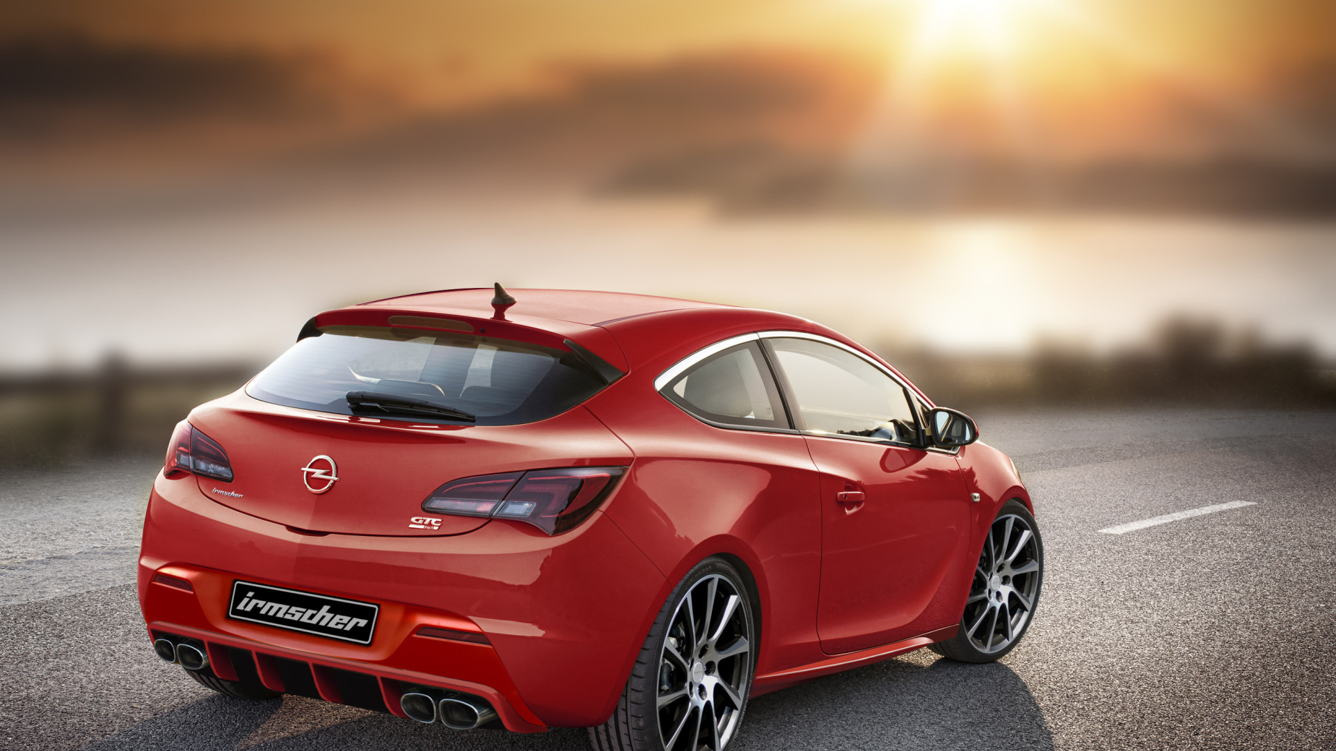 Тест драйв автомобиля Opel Astra GTC 2014
