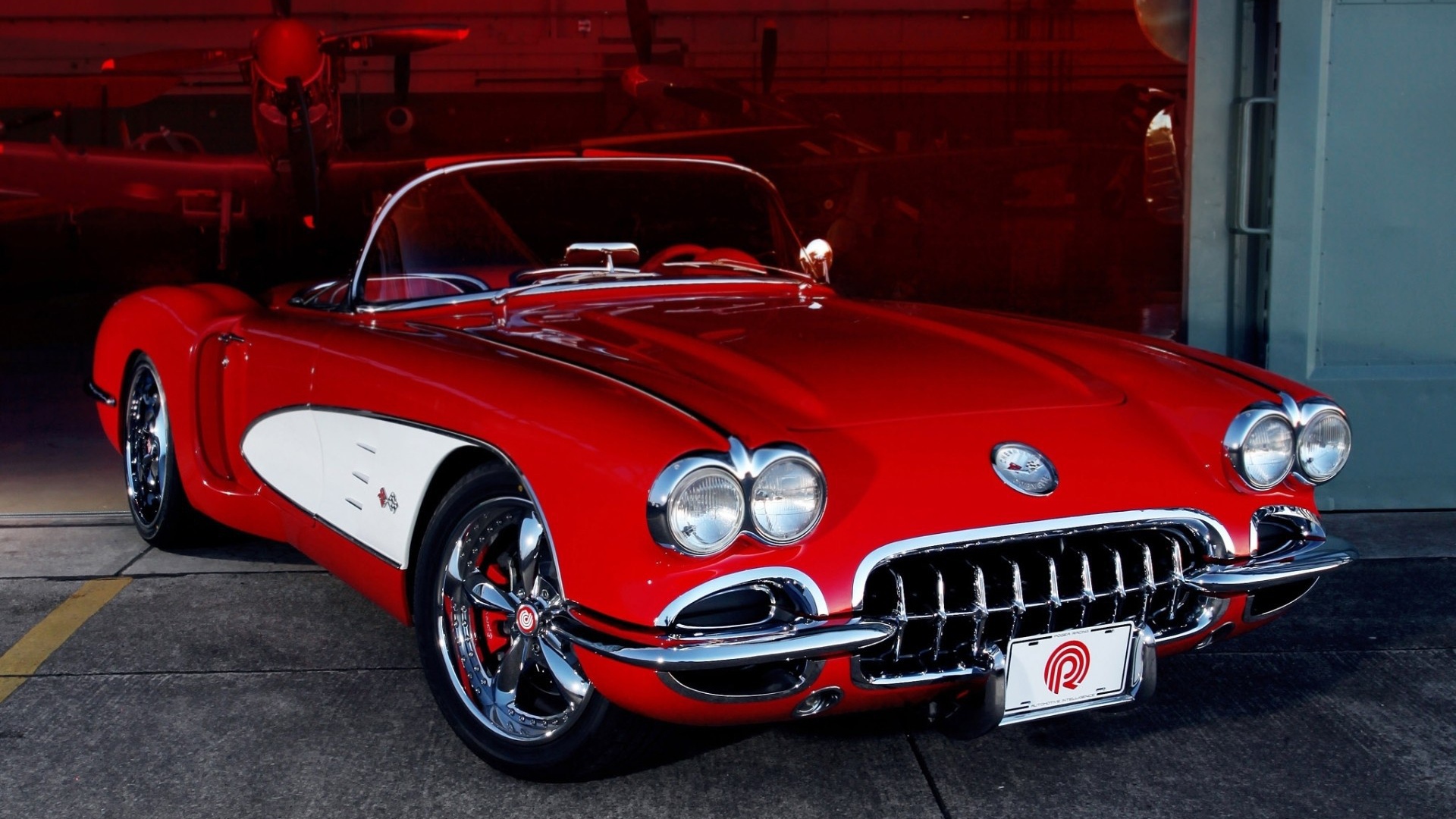 Красный кабриолет