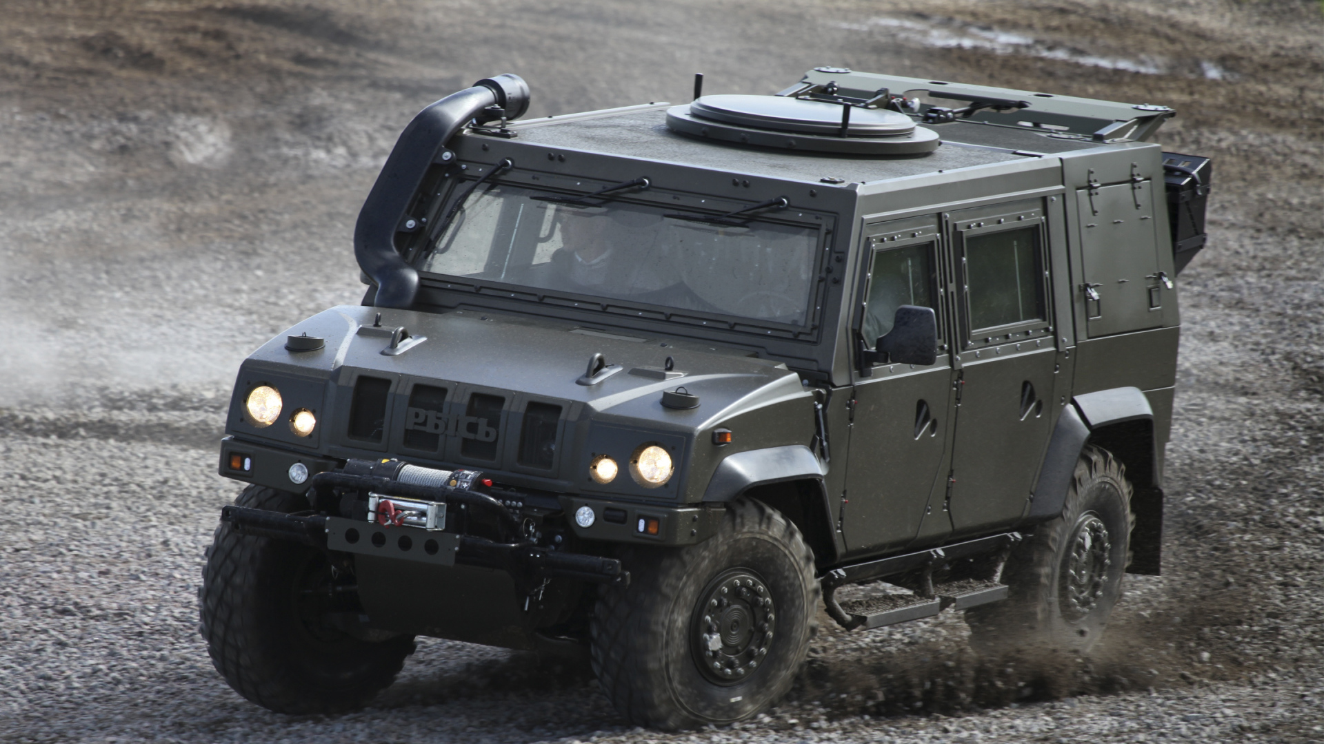 Бронеавтомобиль Рысь