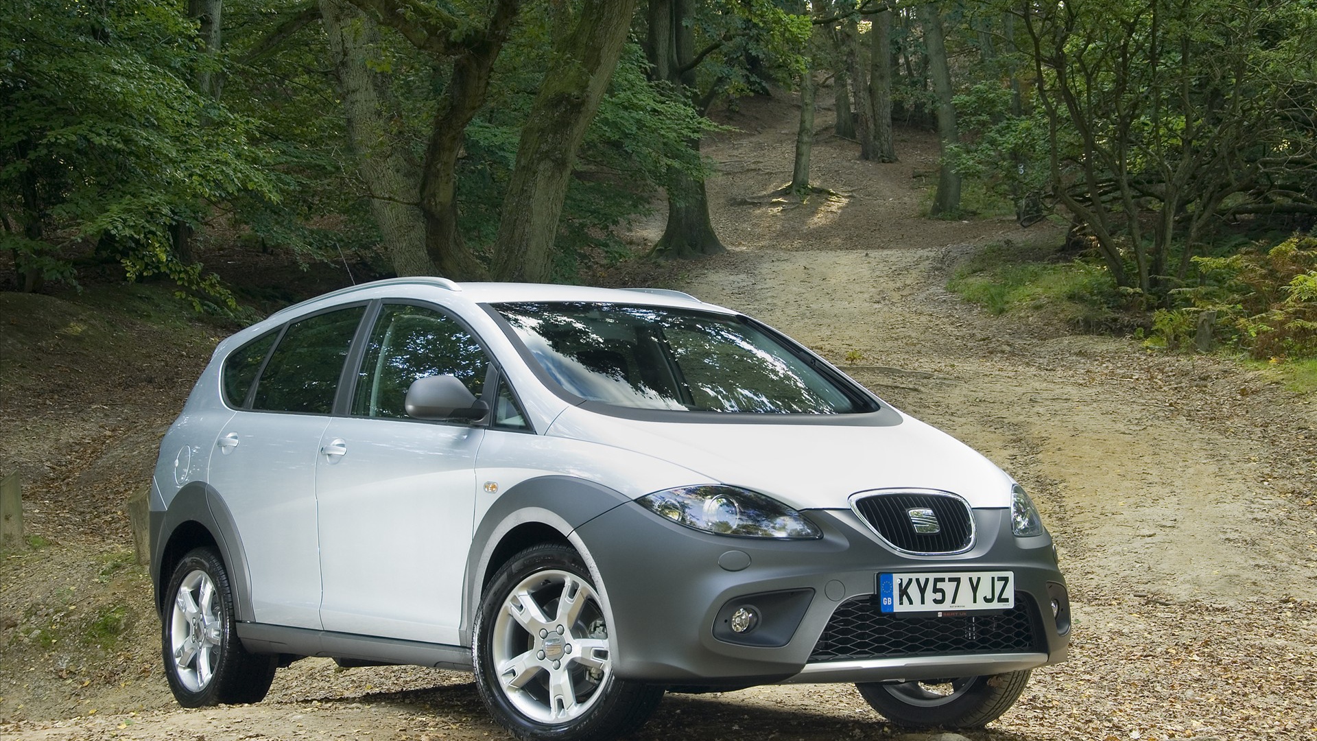  Автомобиль марки Seat модели Altea