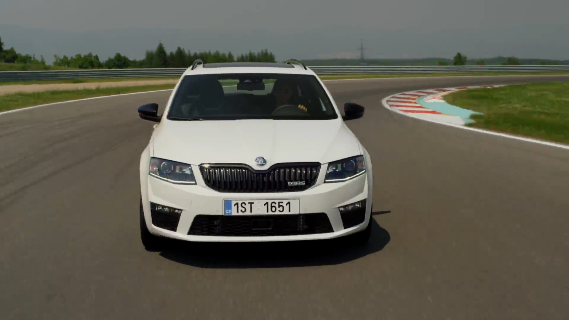 Новый автомобиль Skoda Octavia 2014