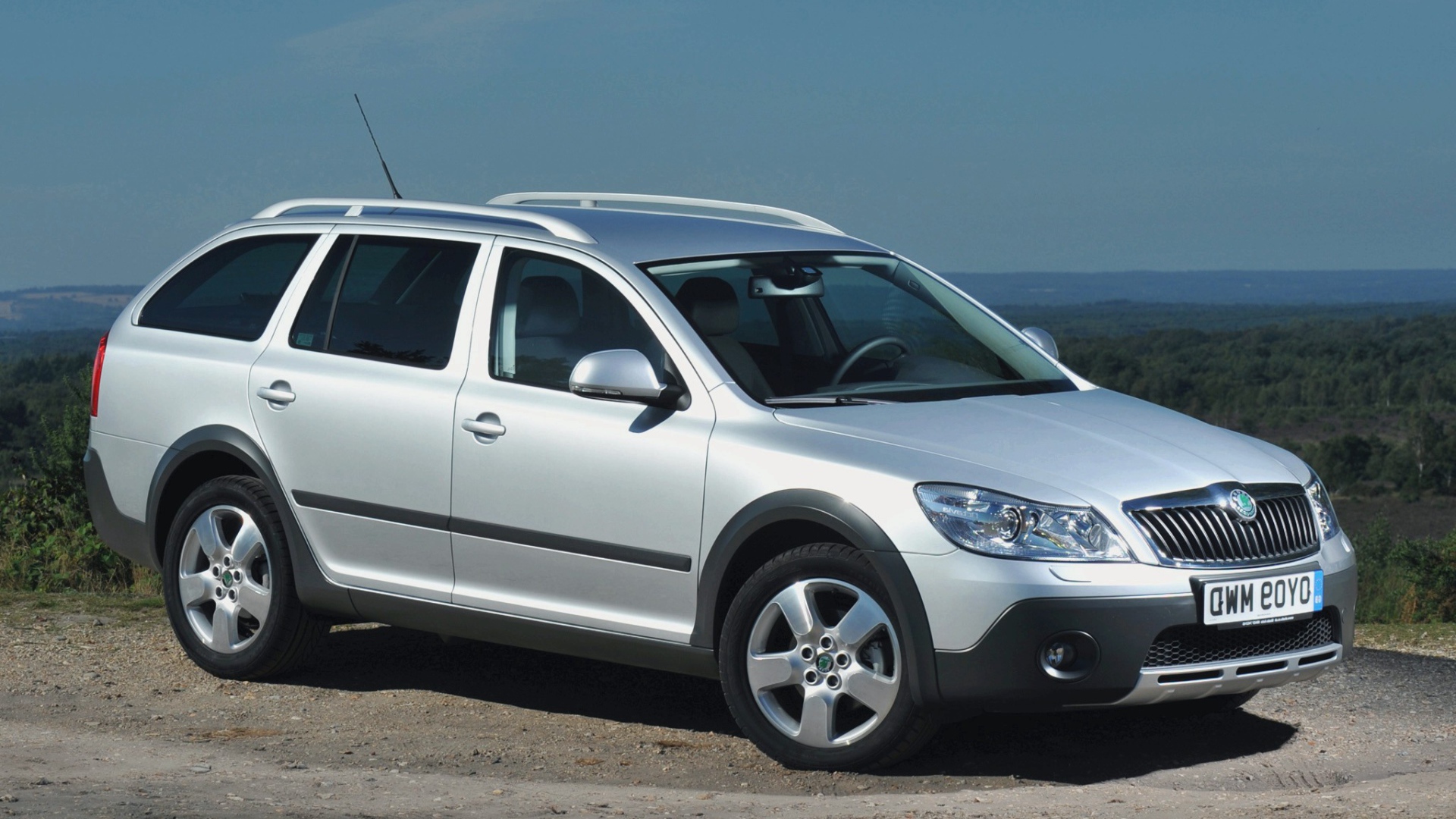 Фото автомобиля Skoda Octavia Scout 2014