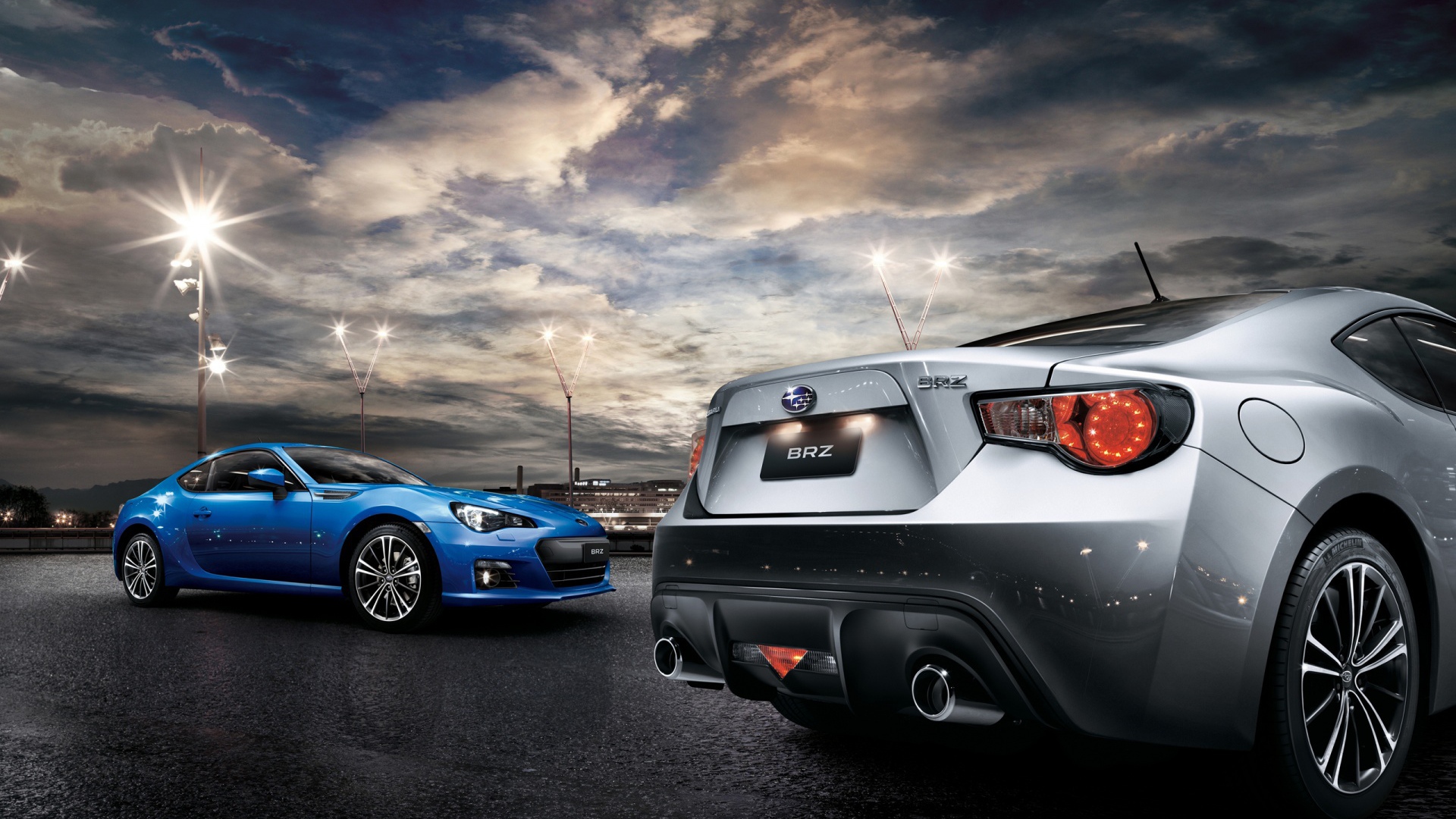 Красивый автомобиль Subaru BRZ в Москве