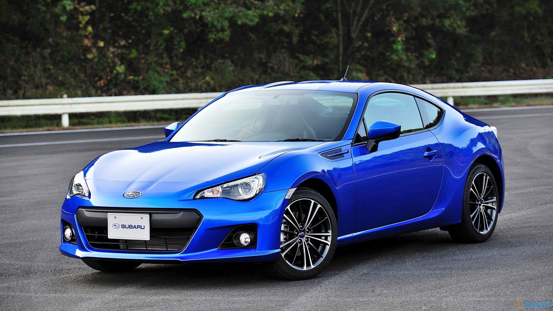 Автомобиль марки Subaru модели BRZ