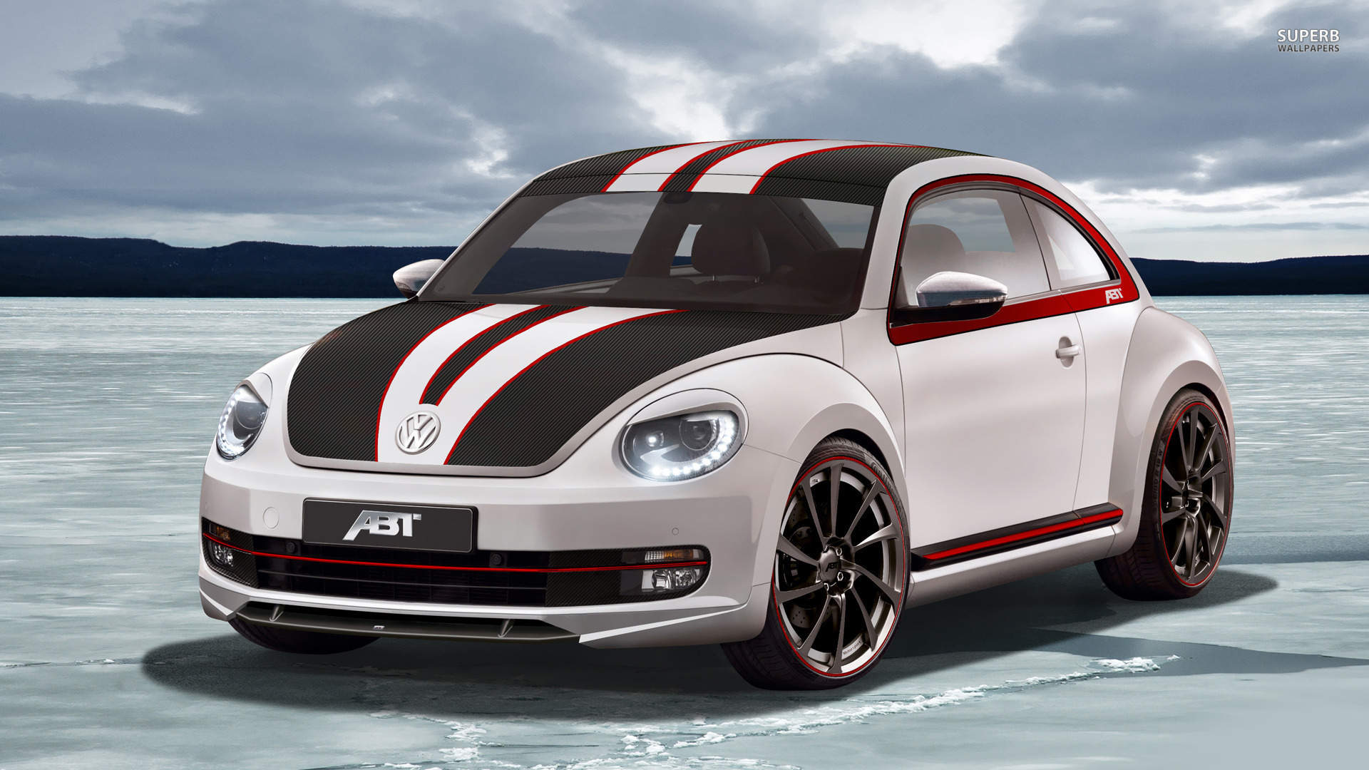Тест драйв автомобиля Volkswagen Beetle 2014