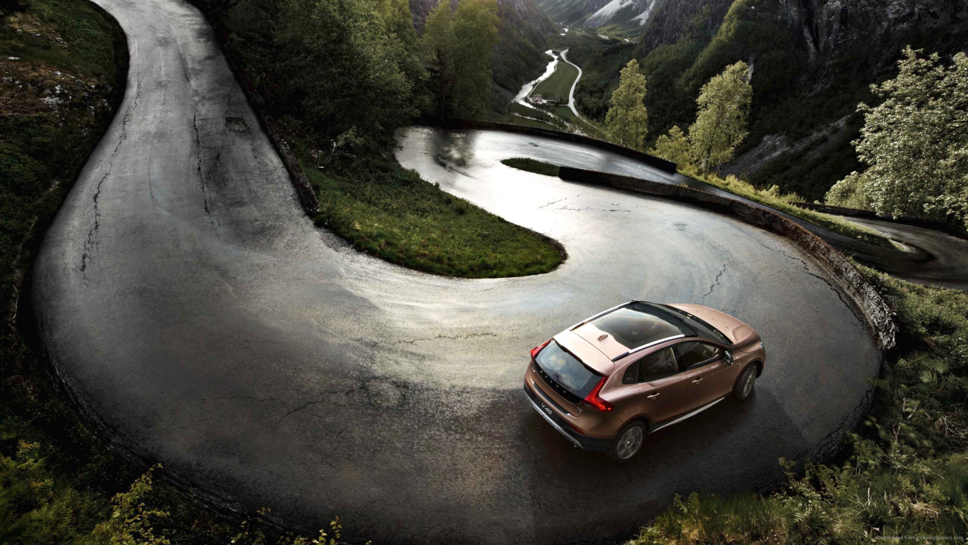  Надежная машина Volvo v40 Cross country