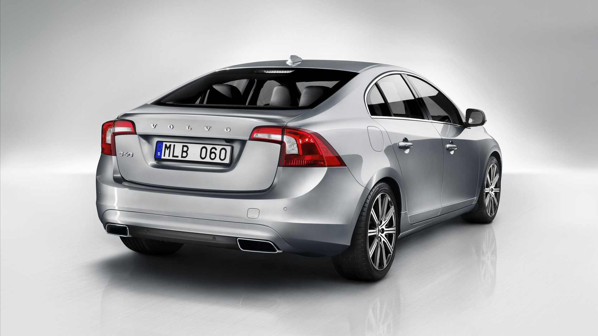 Автомобиль марки Volvo модели s60